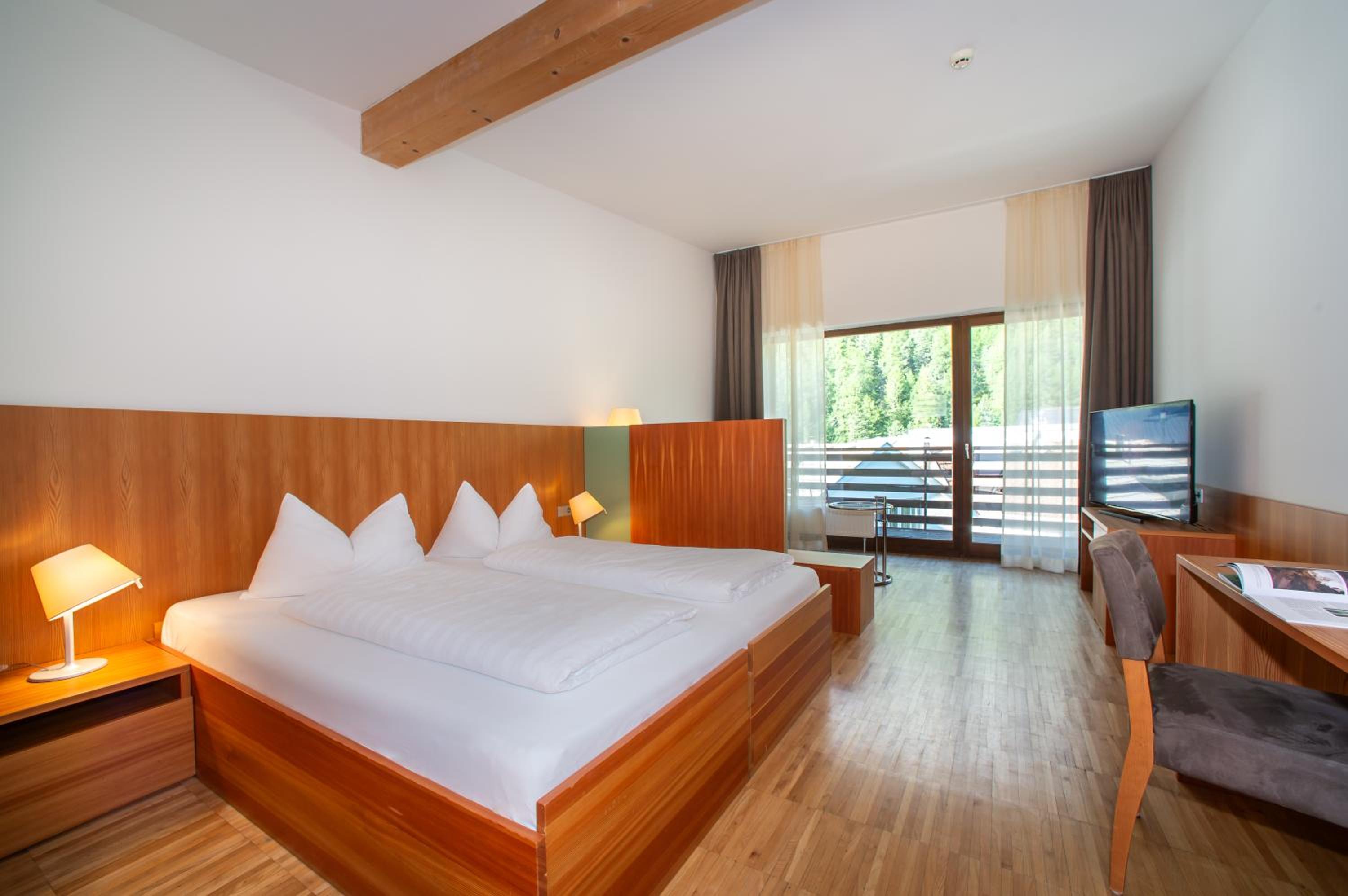 Deluxe Single Room with Balcony photo 2