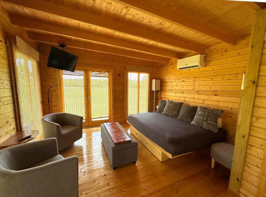 One-Bedroom House photo 1