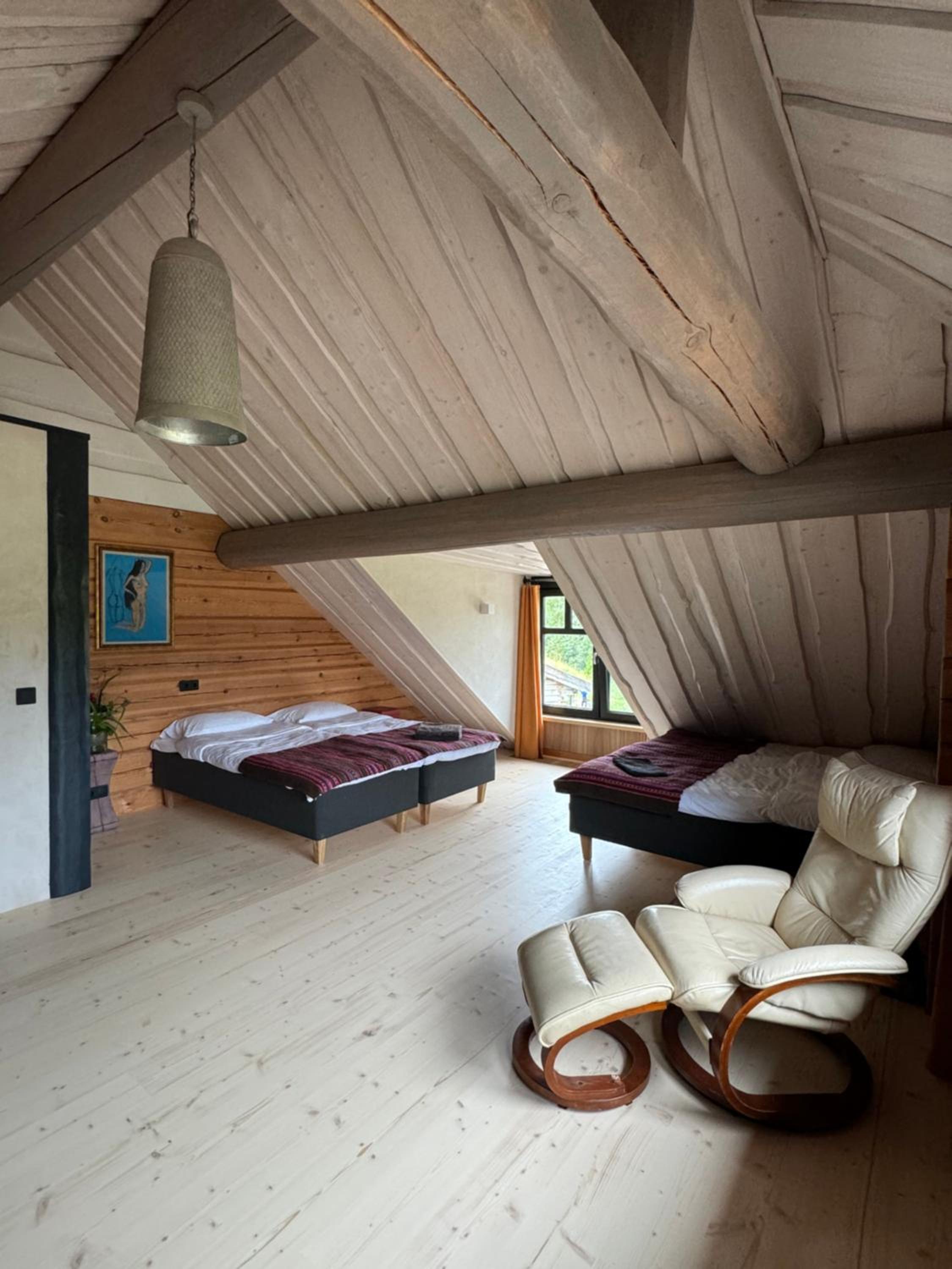 Quadruple Room With Private Bathroom photo 1