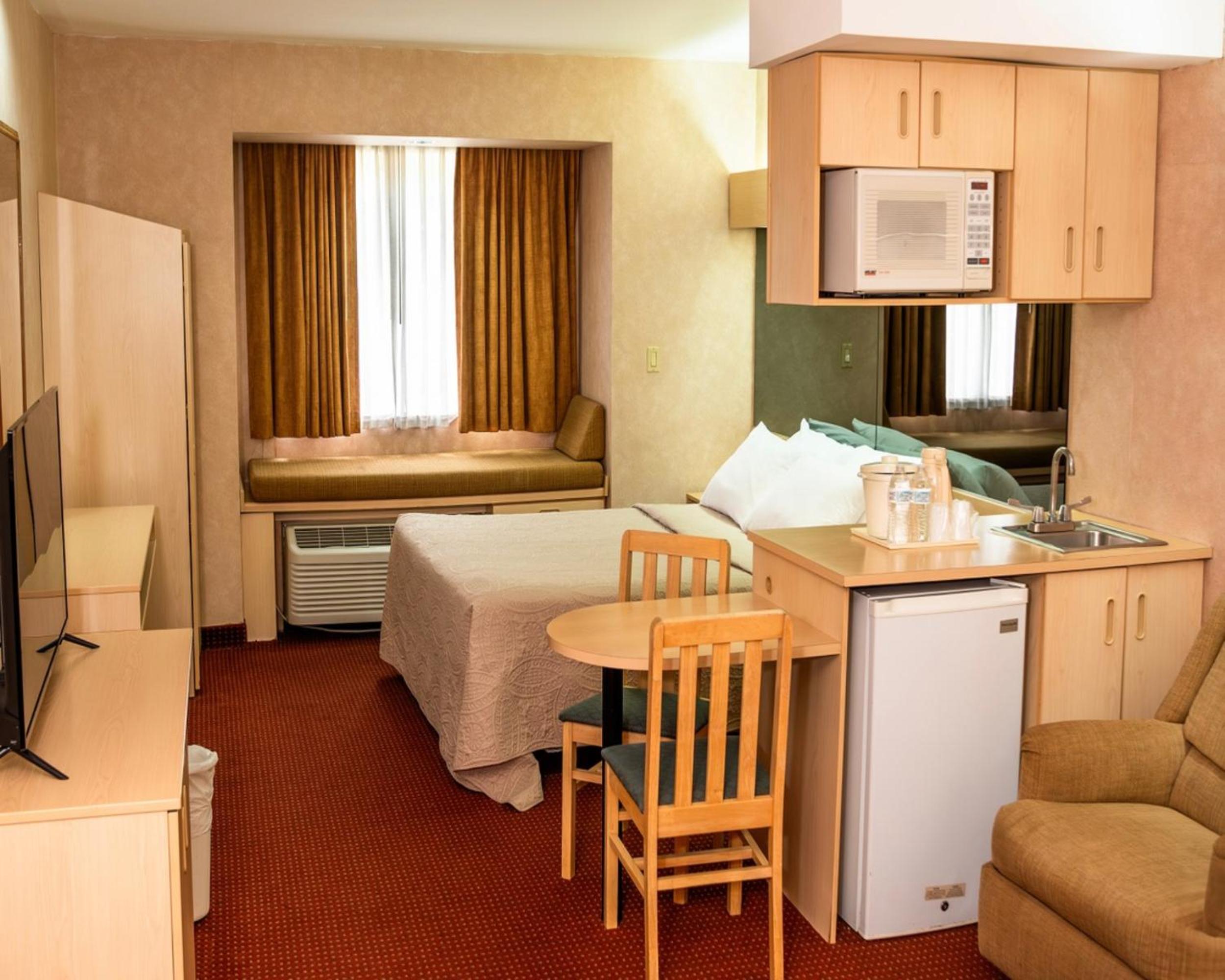 Business Suite photo 1