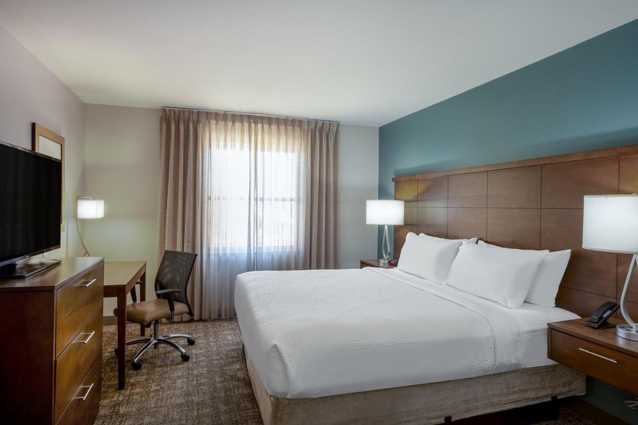 One-Bedroom King Suite