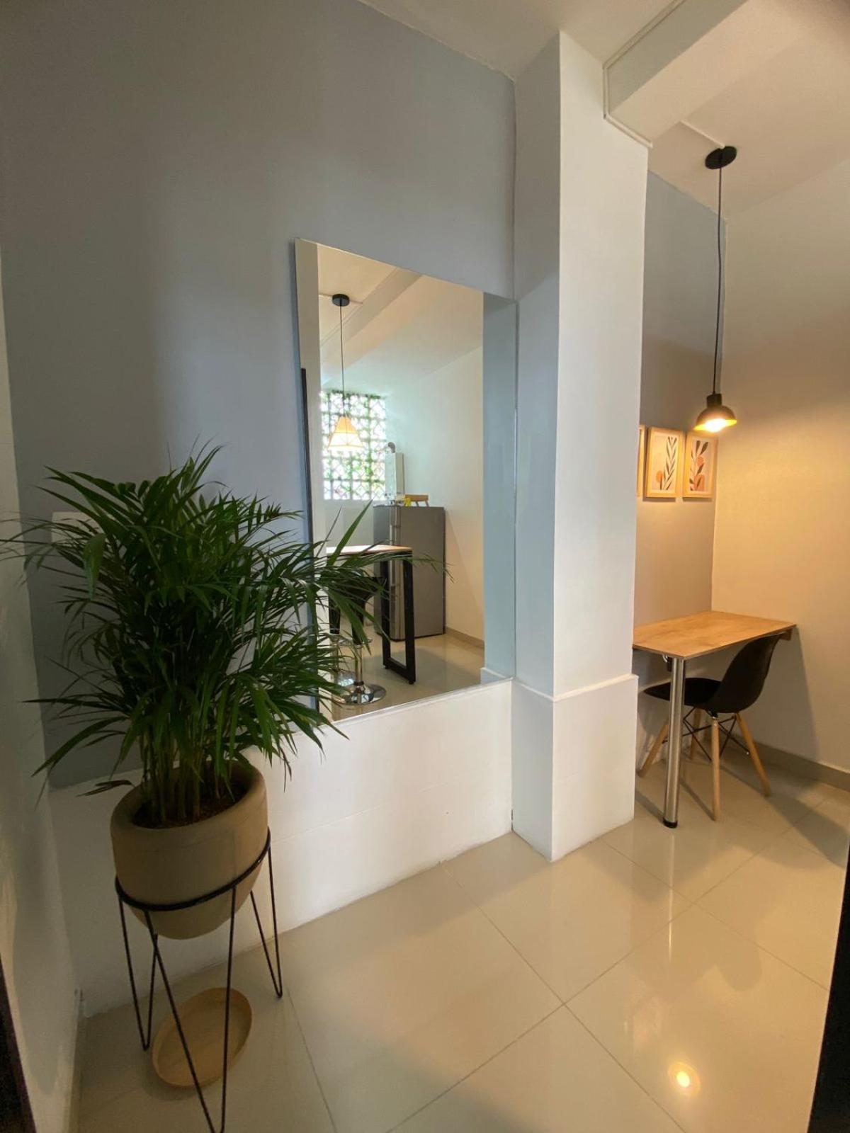 Studio Apartment photo 2