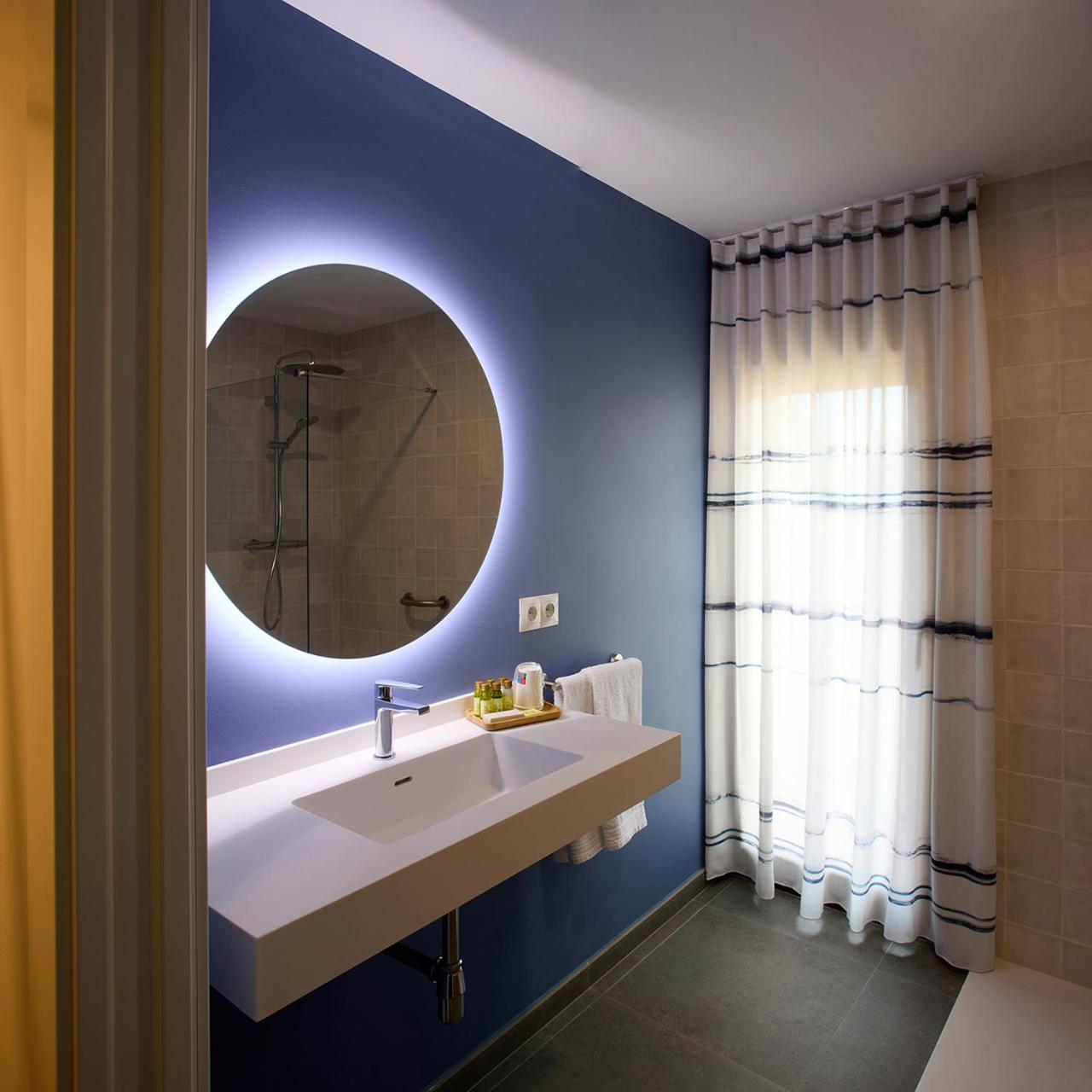 Double Room with Balcony photo 2