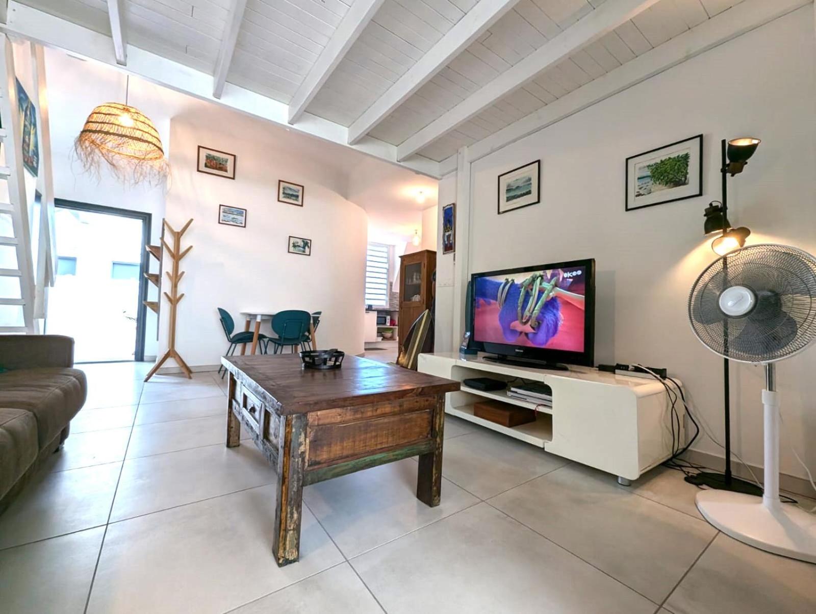 Apartment photo 1