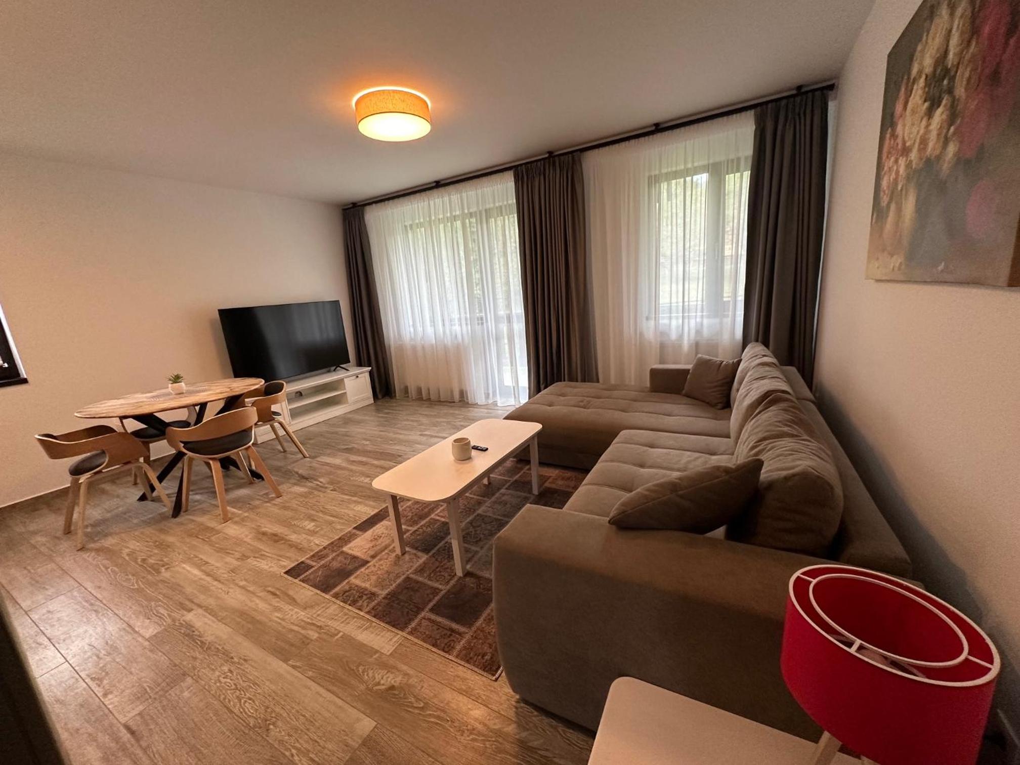 One-Bedroom Apartment photo 2
