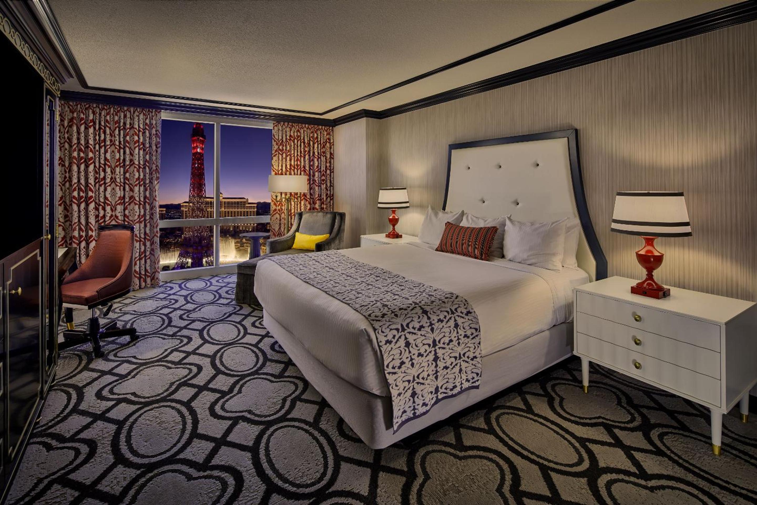 Bordeaux Pool View Room King - Photo 1