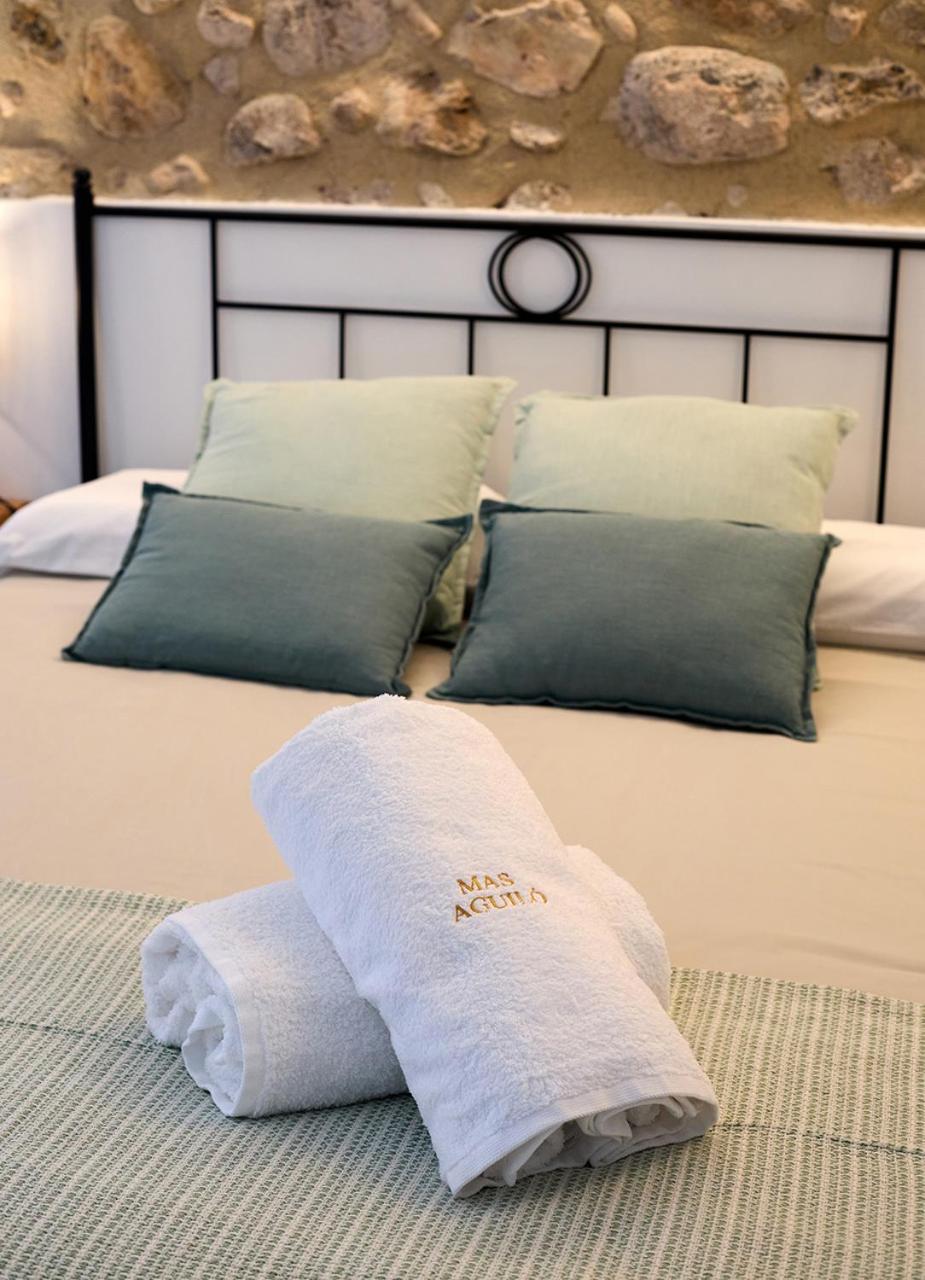 Deluxe Double Room with Balcony photo 3