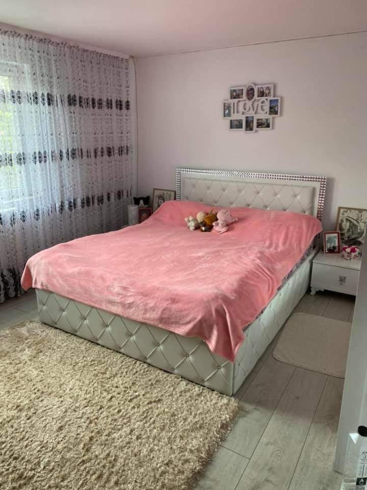 Three-Bedroom House photo 1