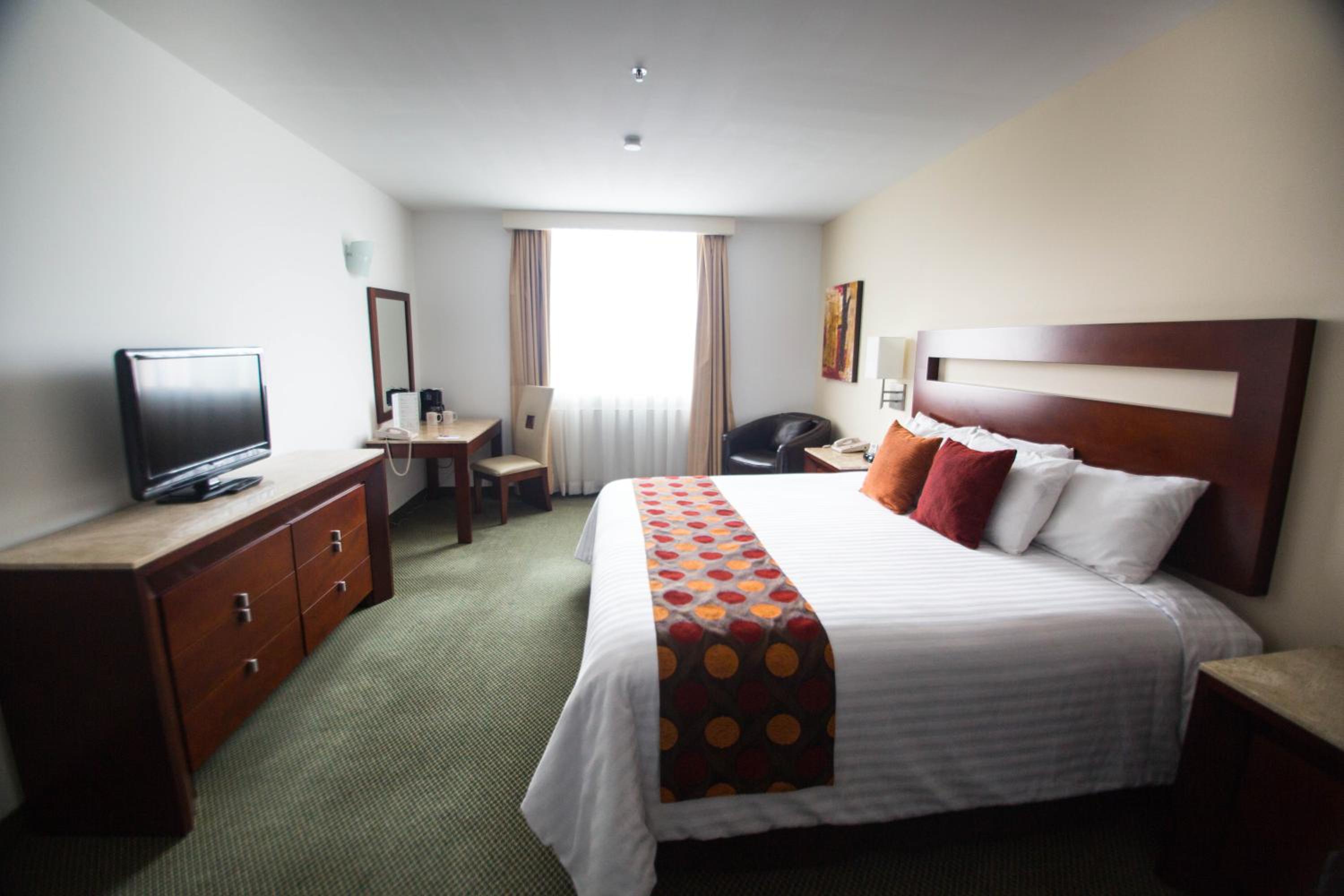 Standard King Room - Photo 1