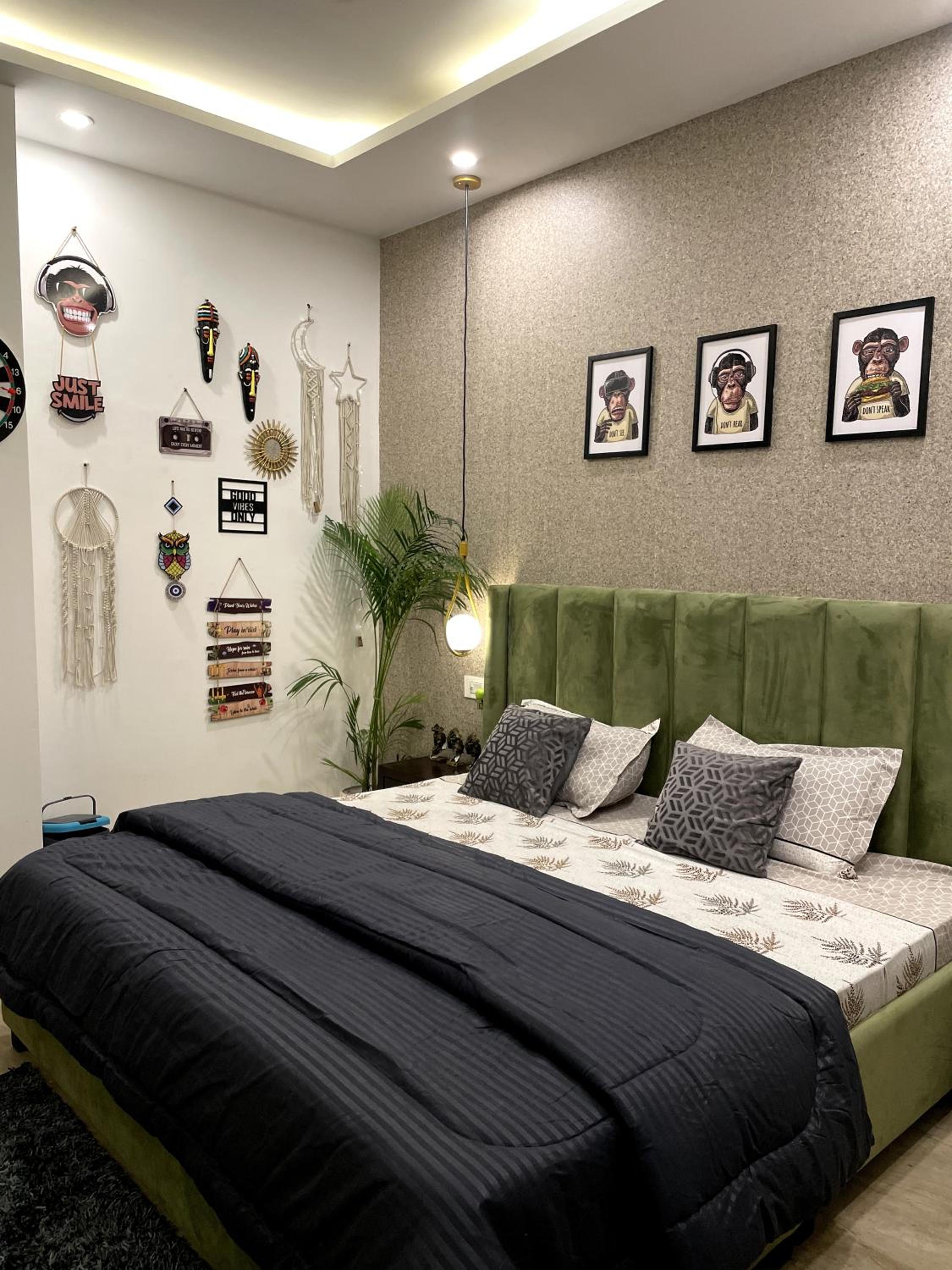One-Bedroom Apartment photo 1