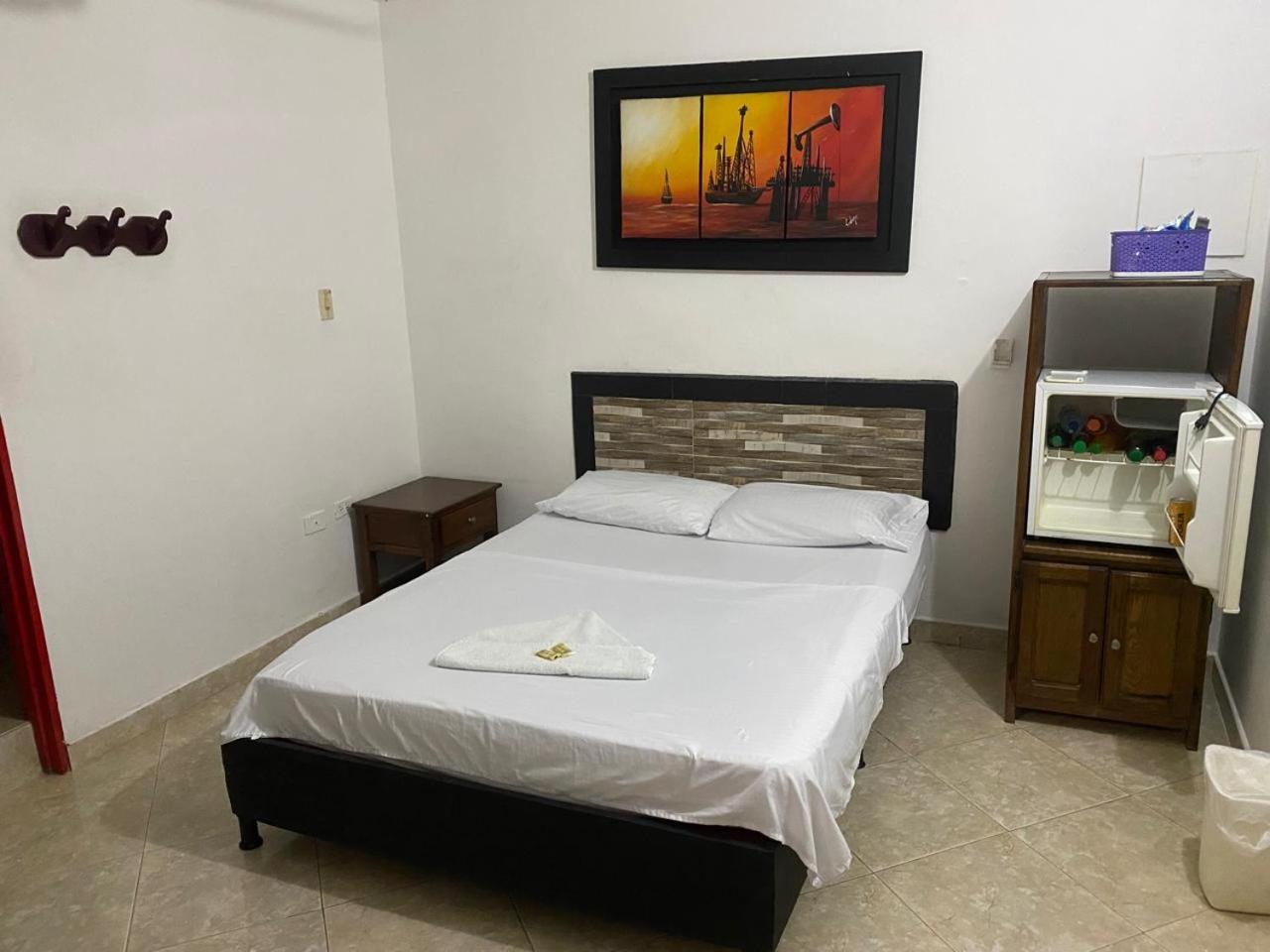 Single Room photo 2