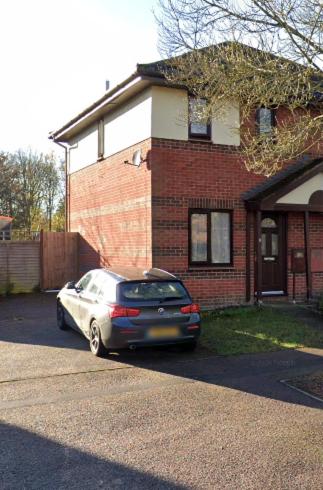 Three-Bedroom House photo 2