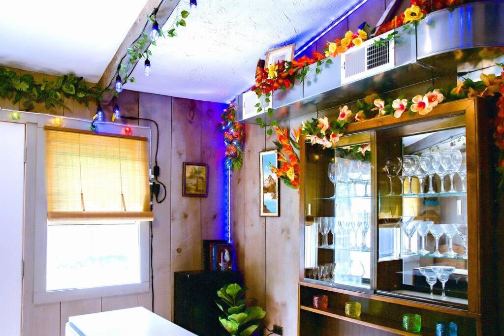 Three-Bedroom House photo 3