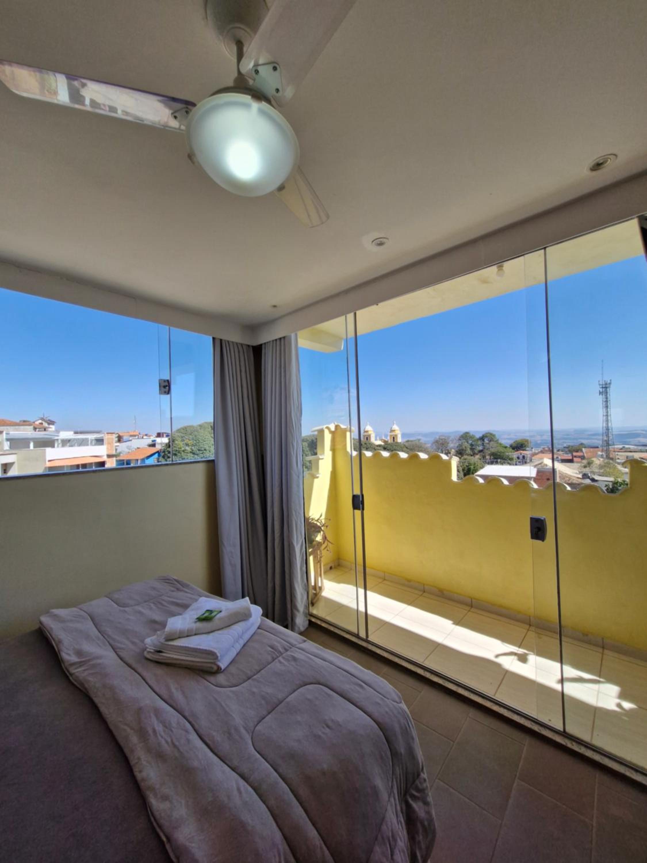Deluxe Double Room with Balcony - Photo 5