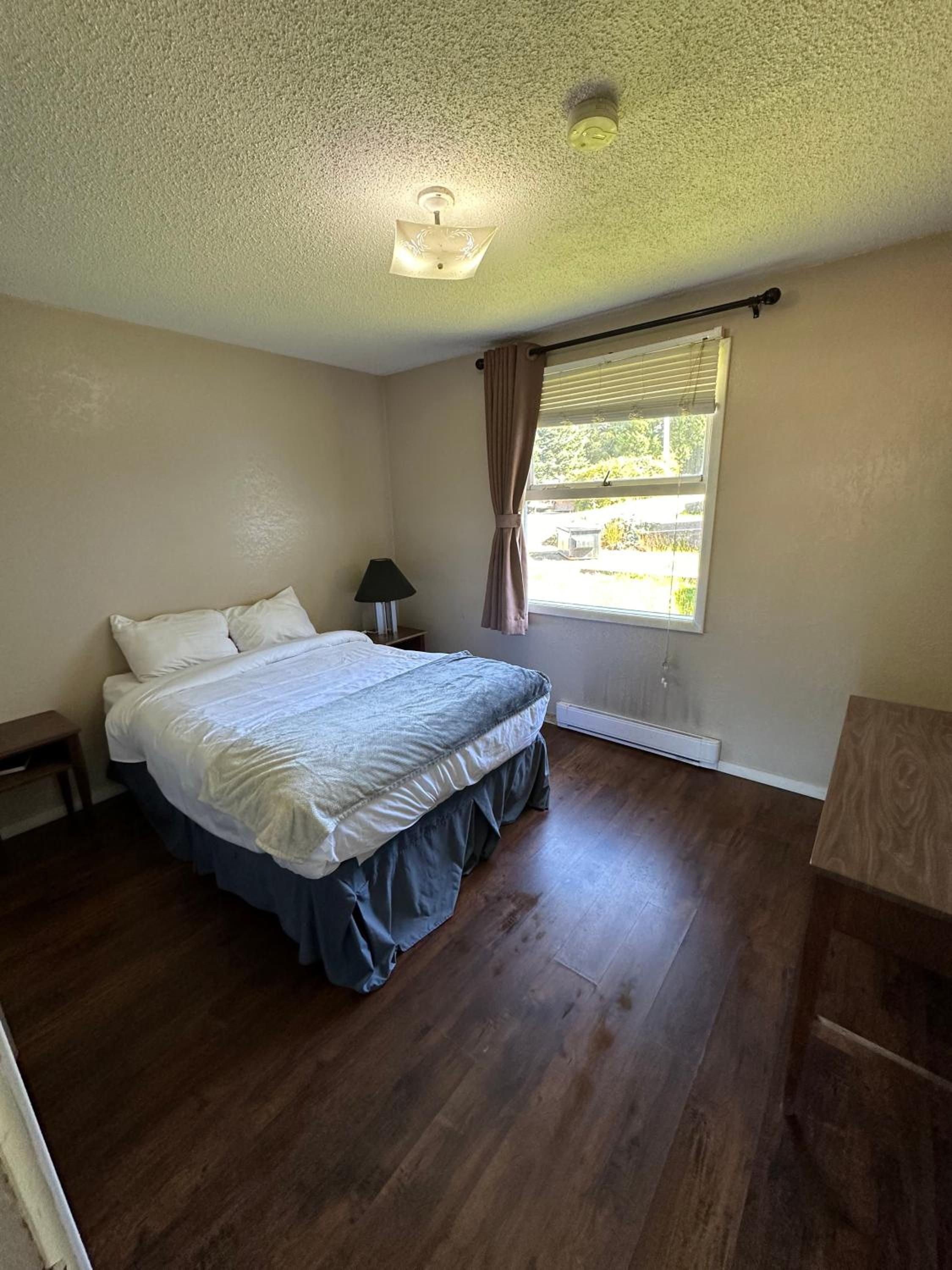One Double Bed with Kitchenette - Pet Friendly photo 1
