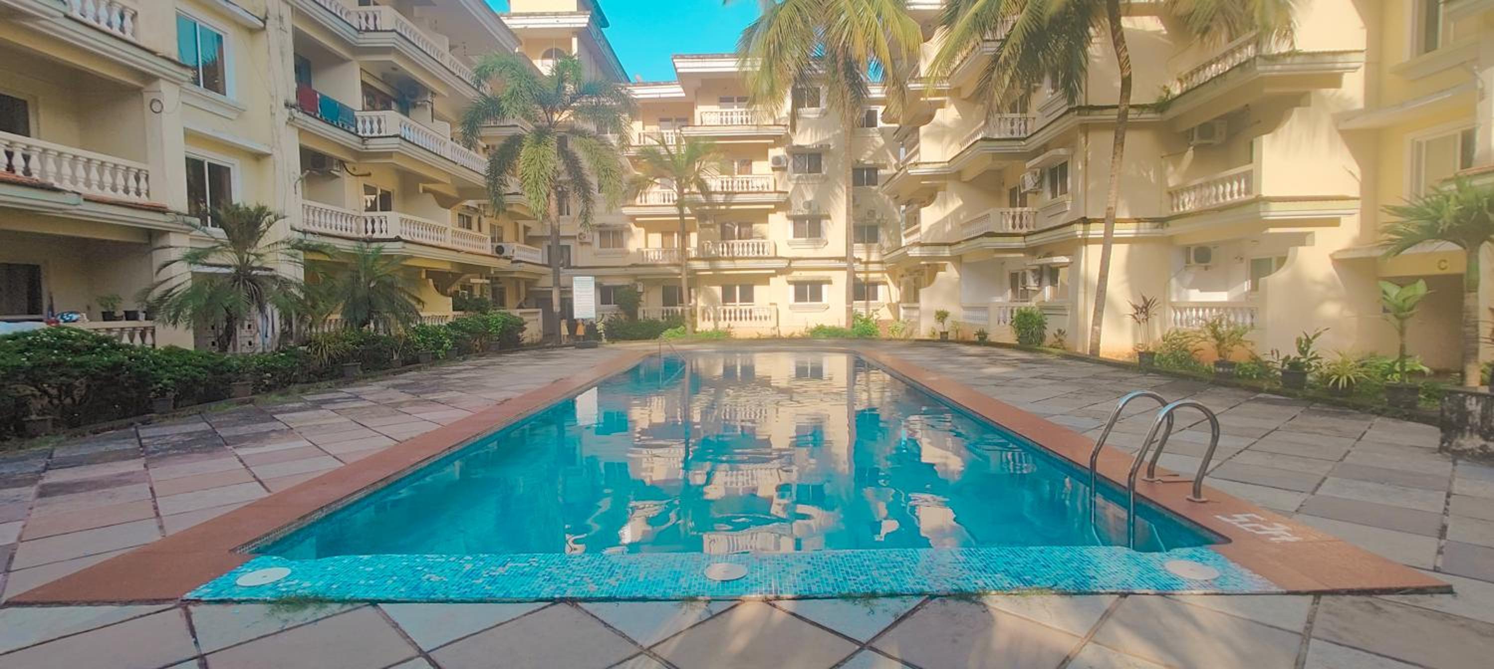 Deluxe Two-Bedroom Apartment With Garden View