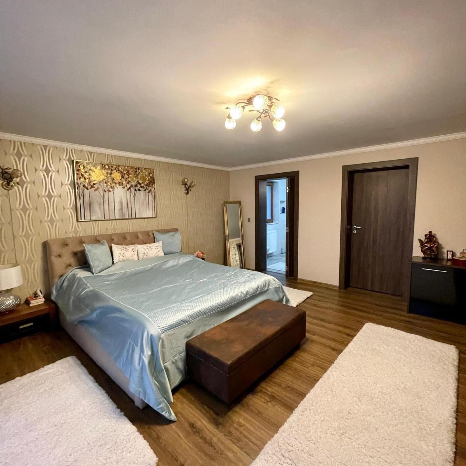 Double Room With Private Bathroom photo 3