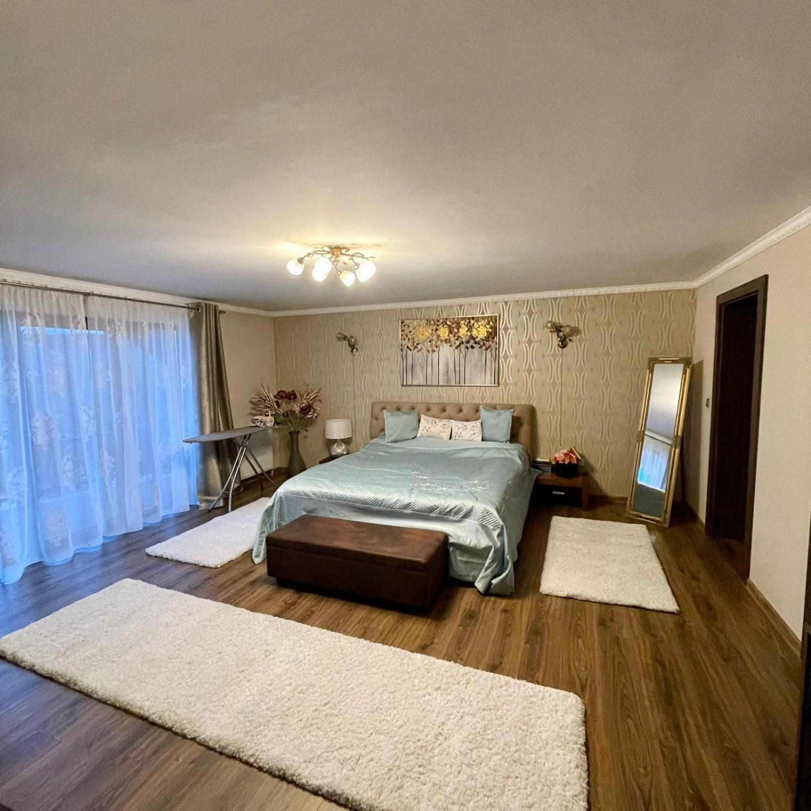 Double Room With Private Bathroom photo 1