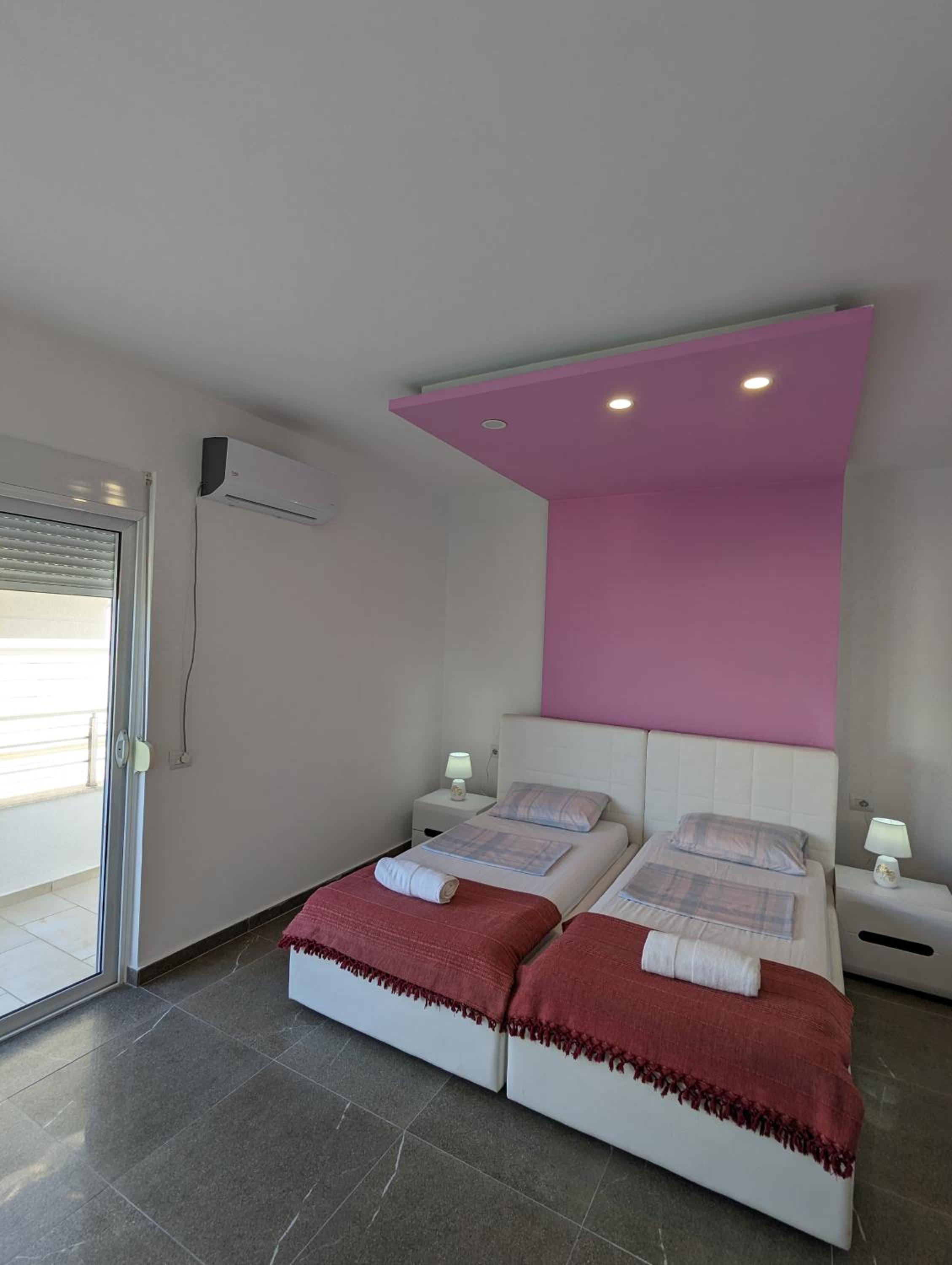 Two-Bedroom Apartment With Balcony And Sea View