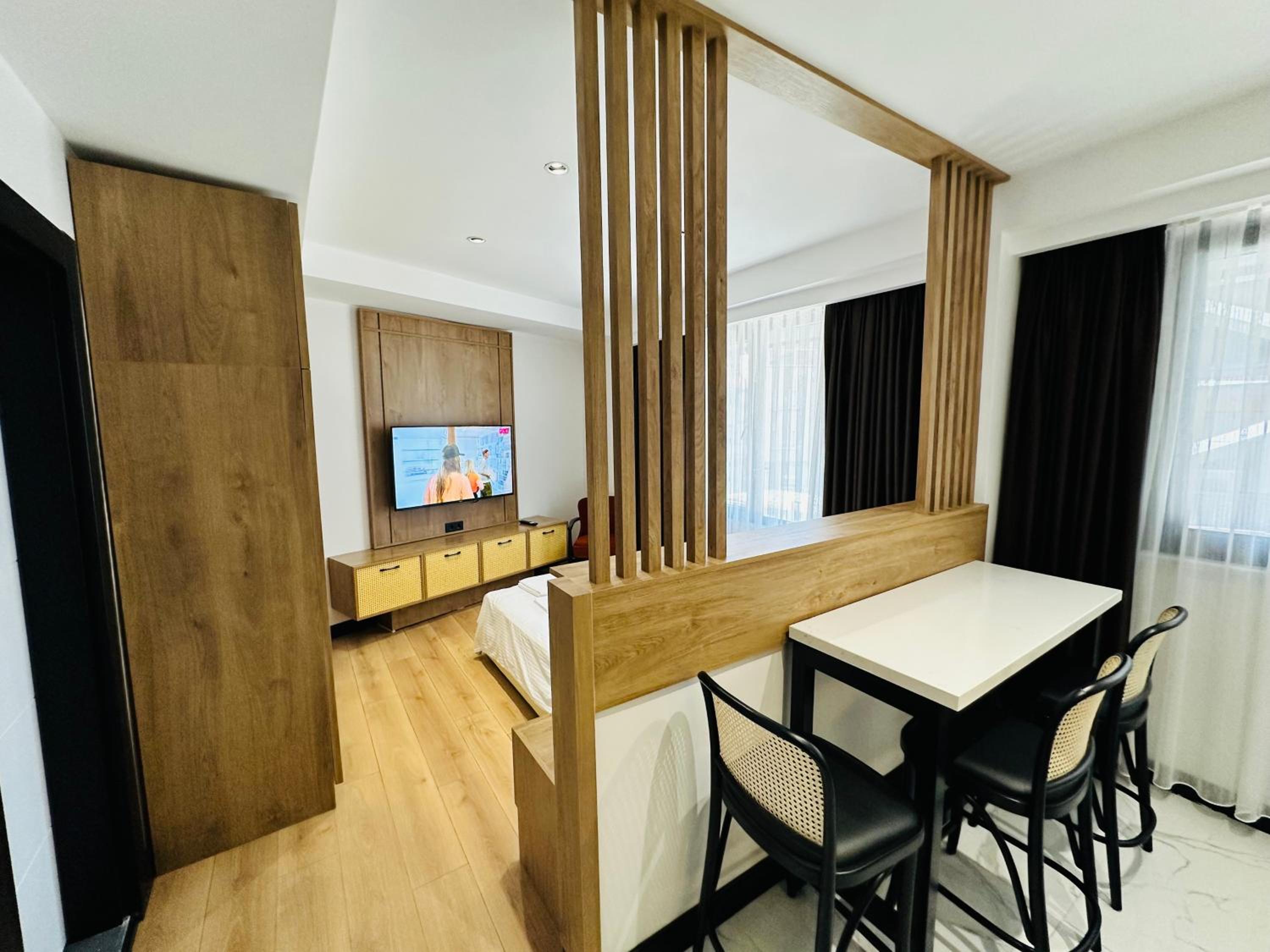 Three-Bedroom Apartment Suite photo 1