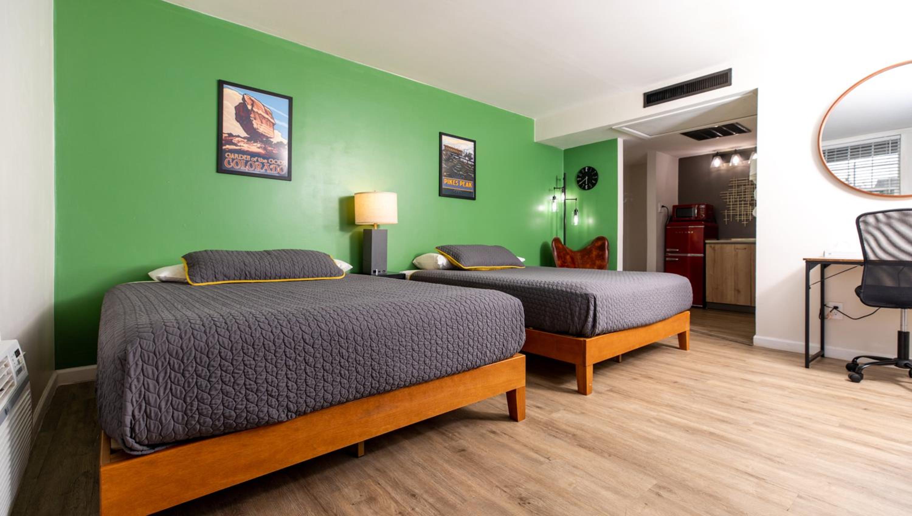 Superior Queen Room with Two Queen Beds photo 1