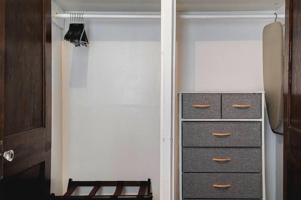 Two-Bedroom House photo 3
