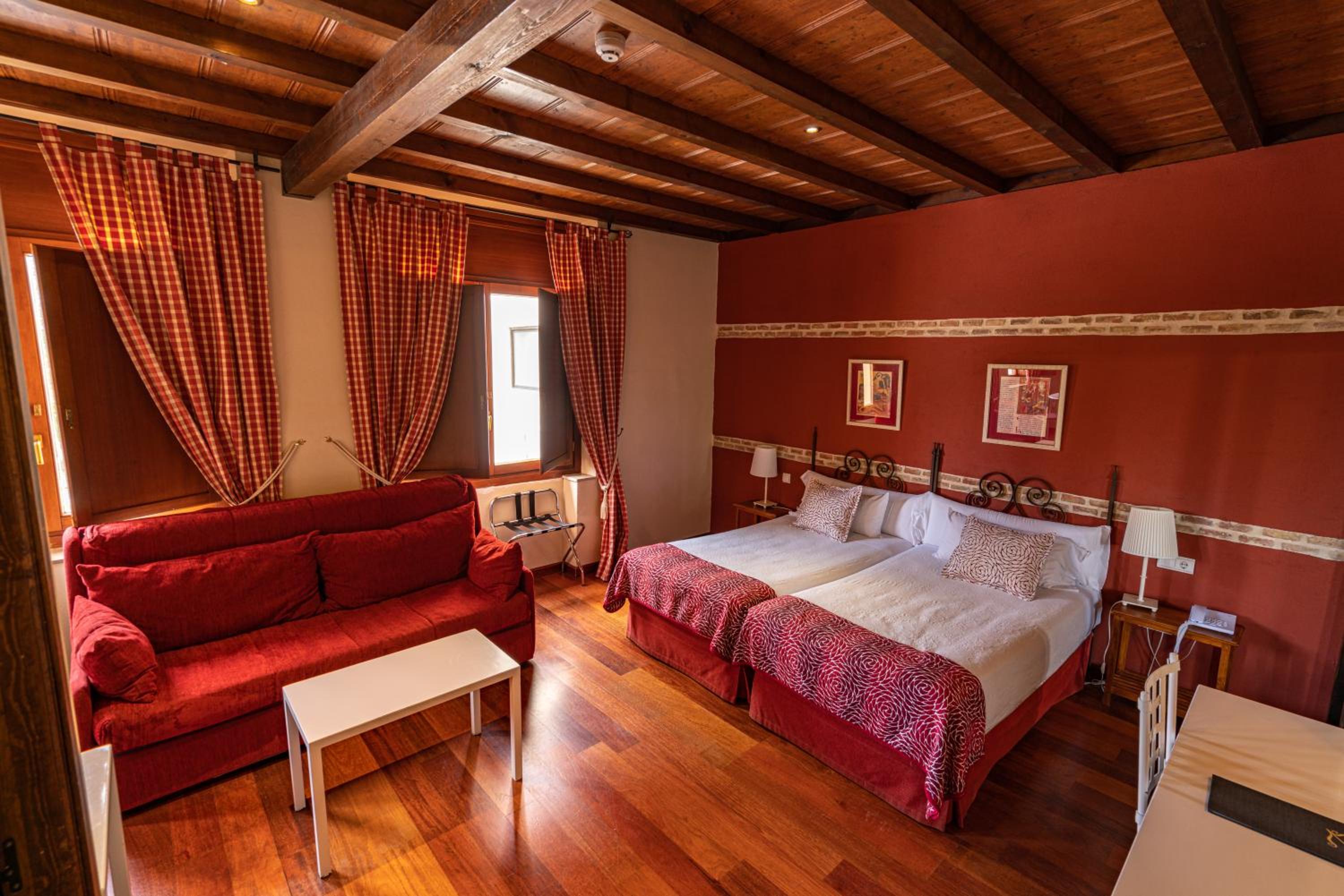 Habitación Doble o con Dos Camas con Cama Adicional