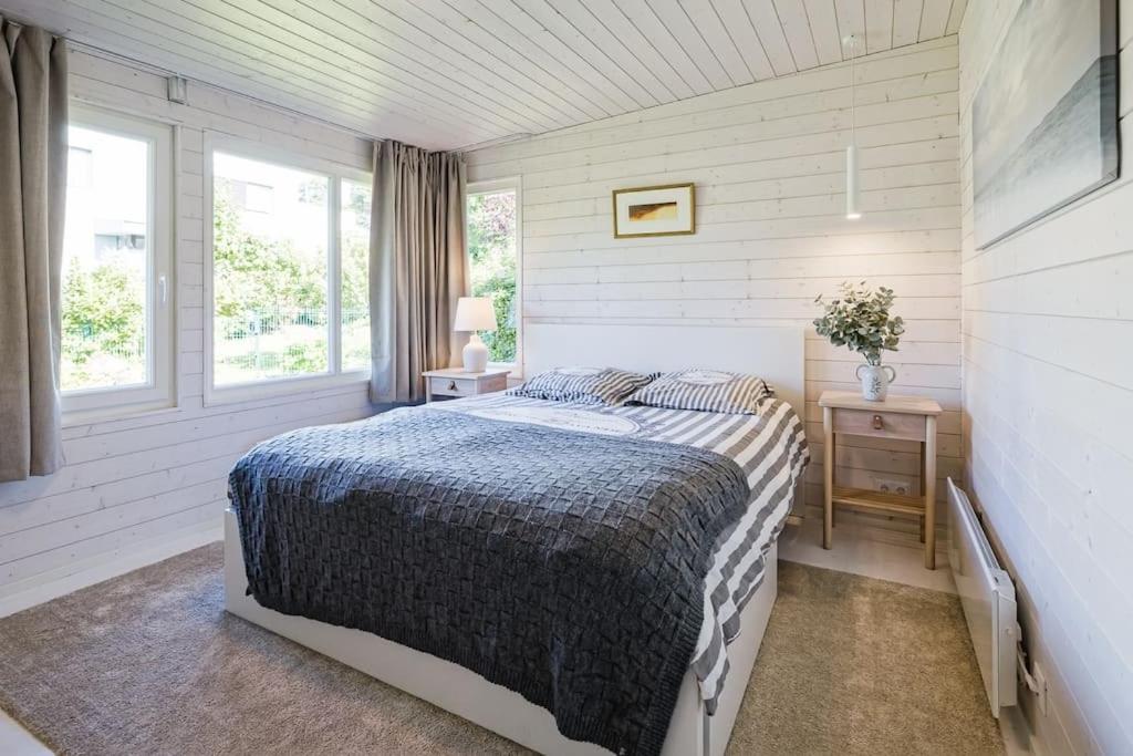 Two-Bedroom House photo 2