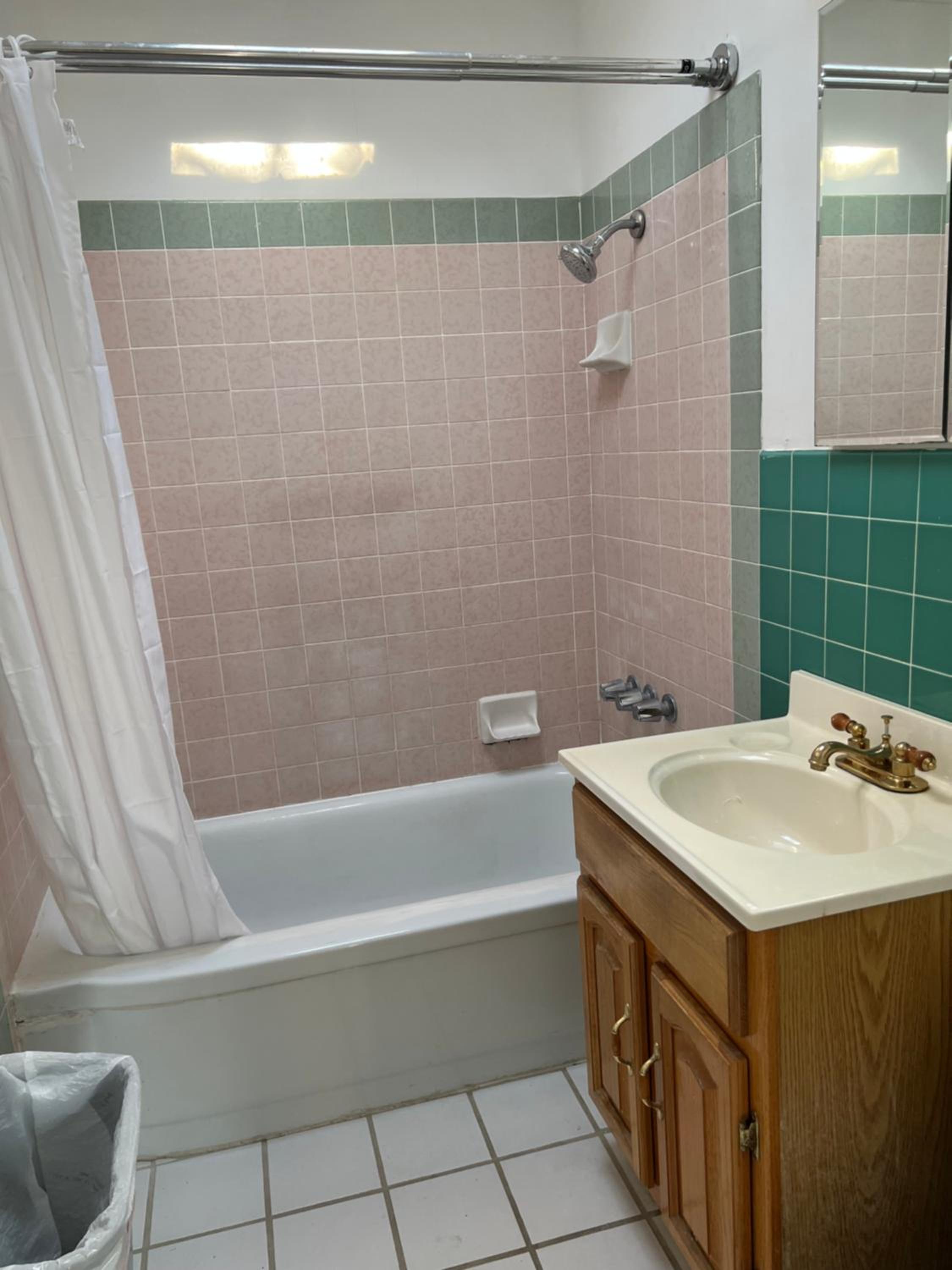 Queen Room photo 1