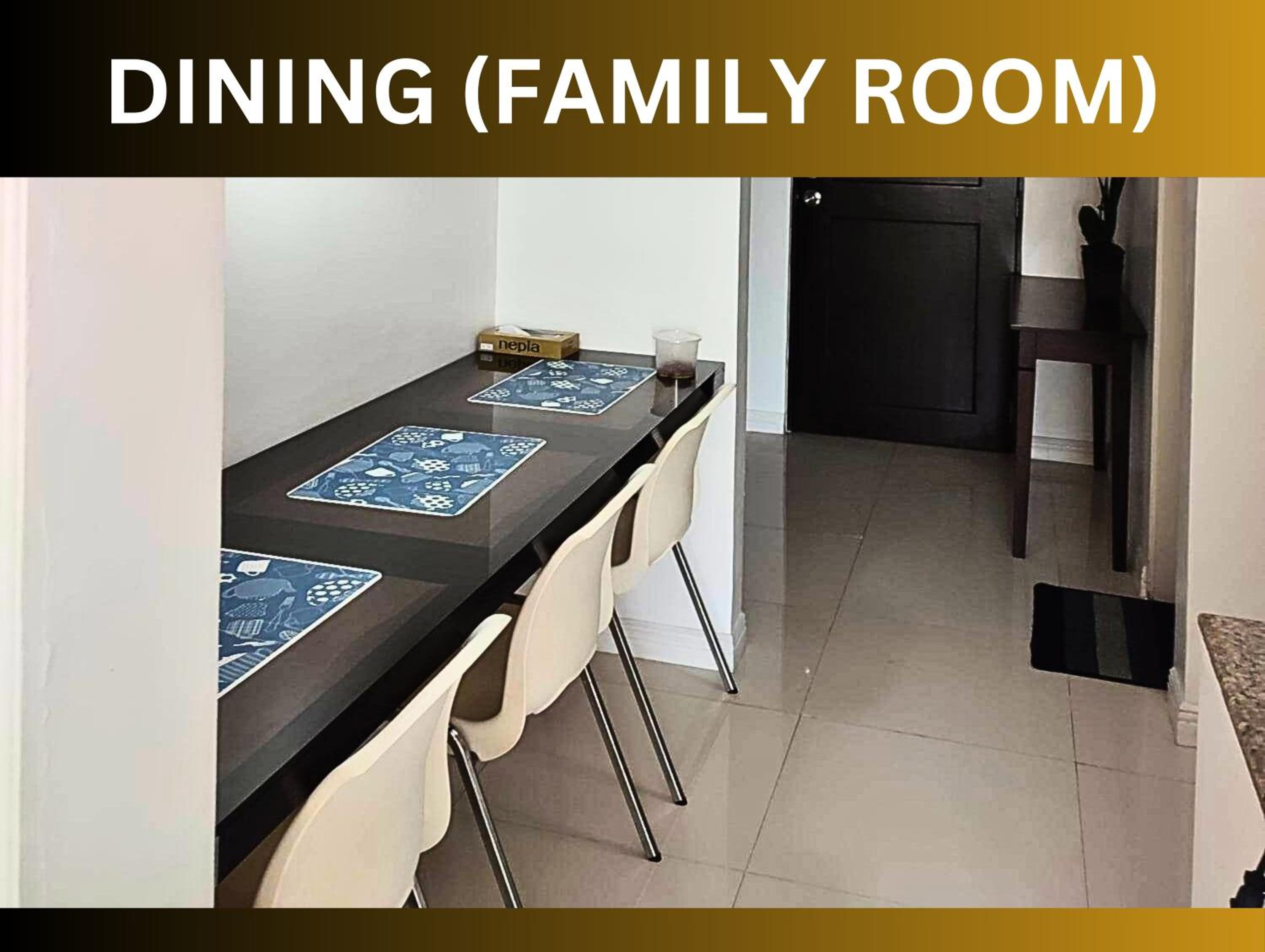 Deluxe Family Room