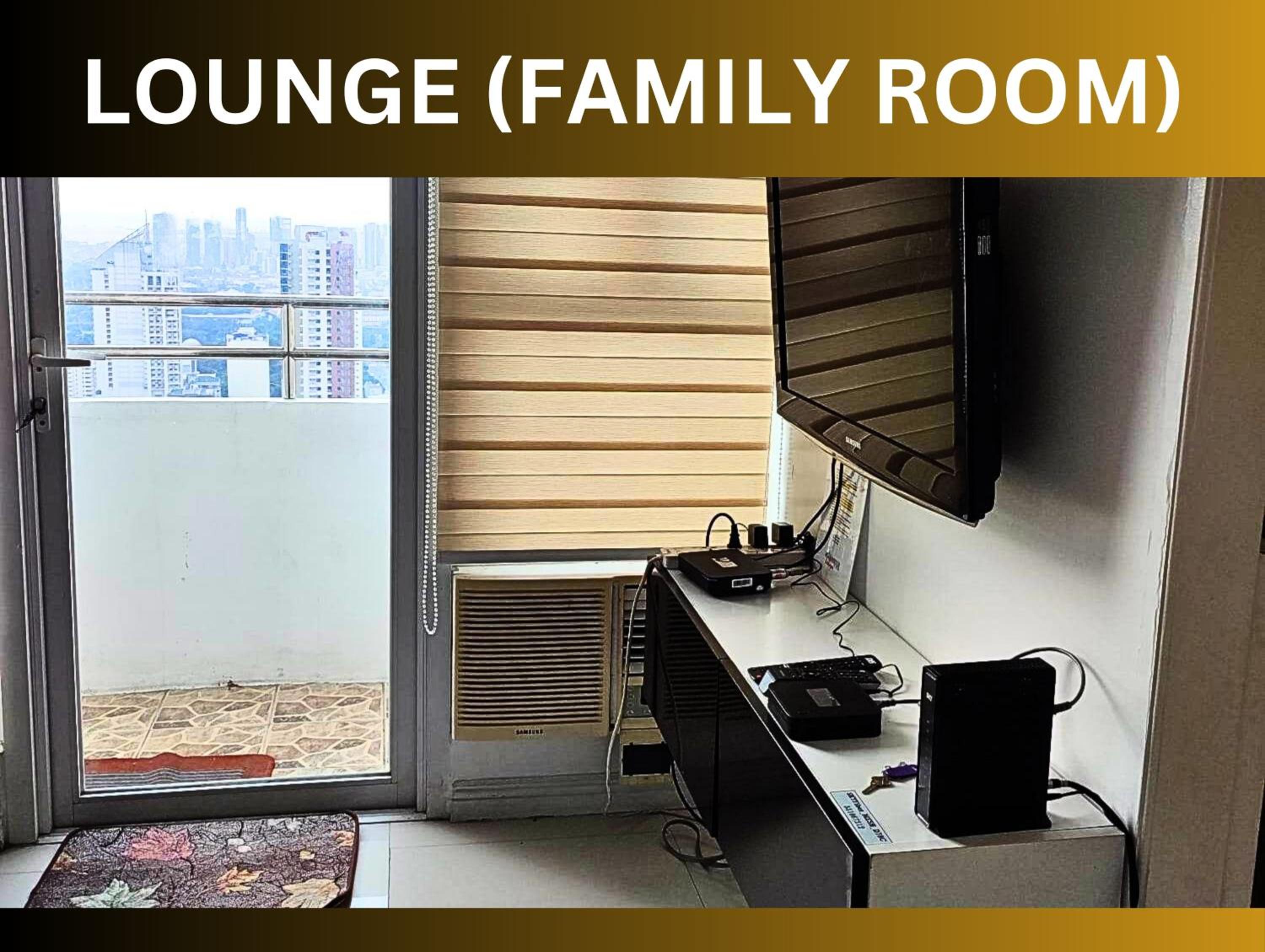 Deluxe Family Room photo 2