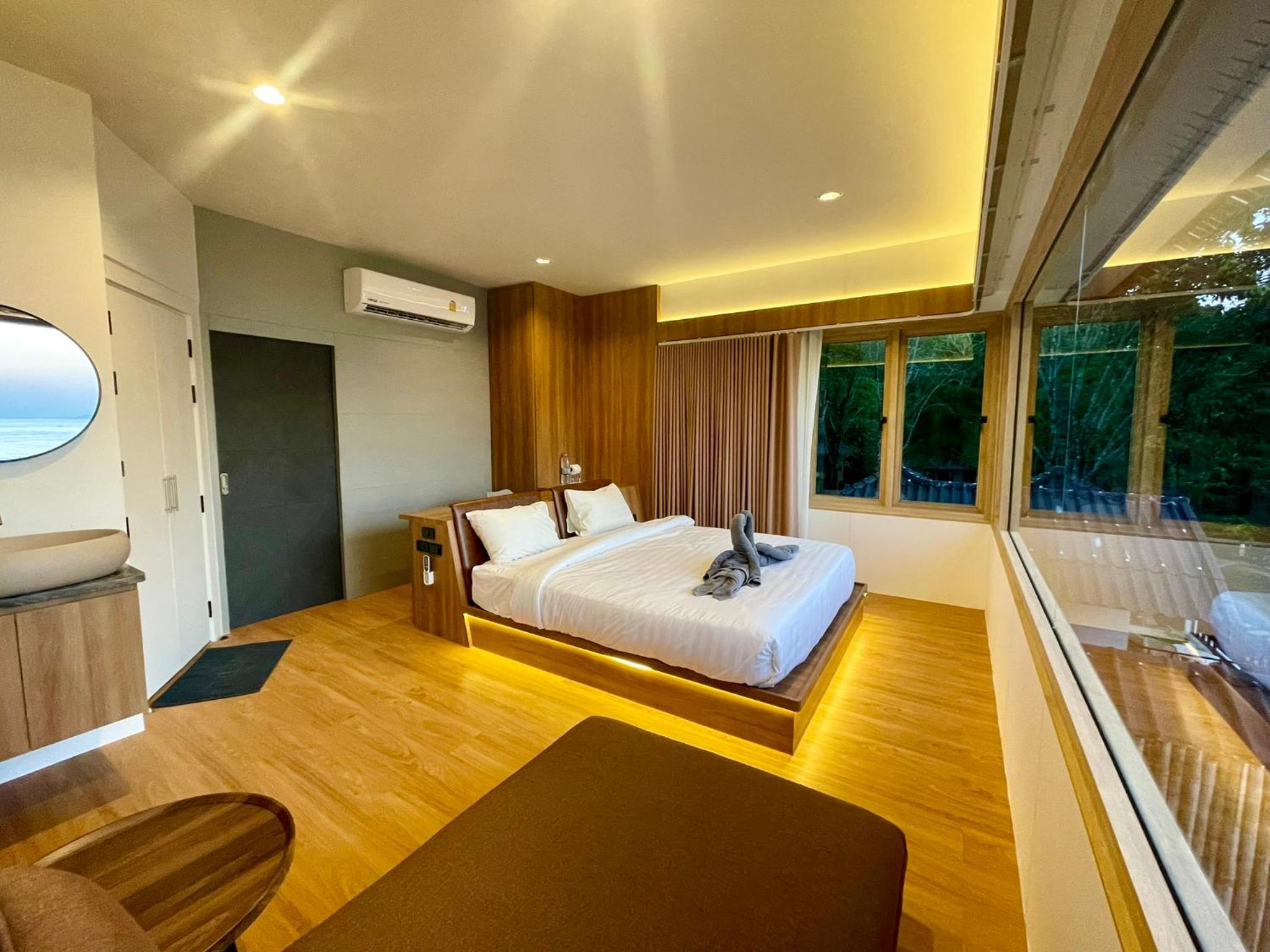 Executive Suite photo 2