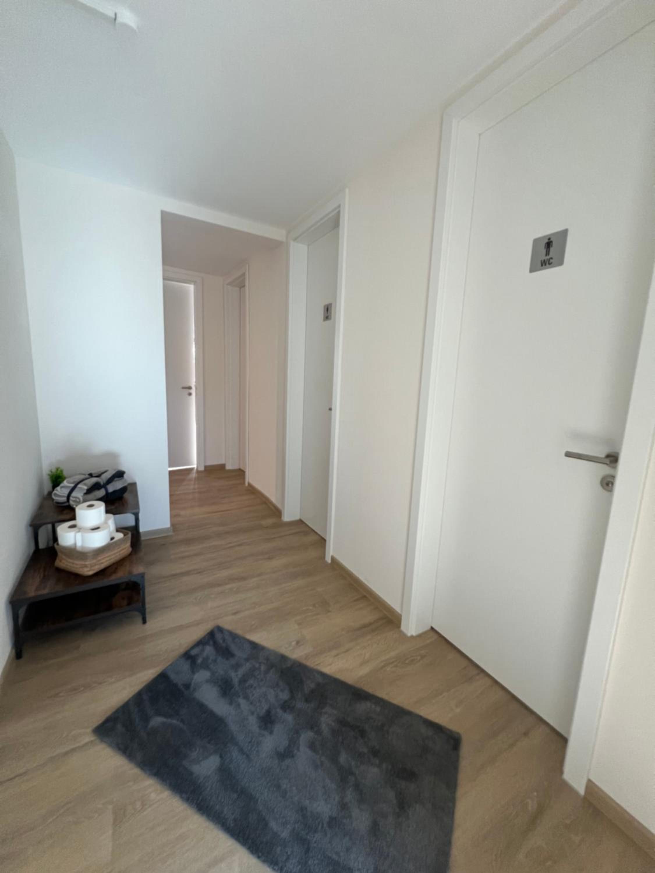 One-Bedroom Apartment photo 3