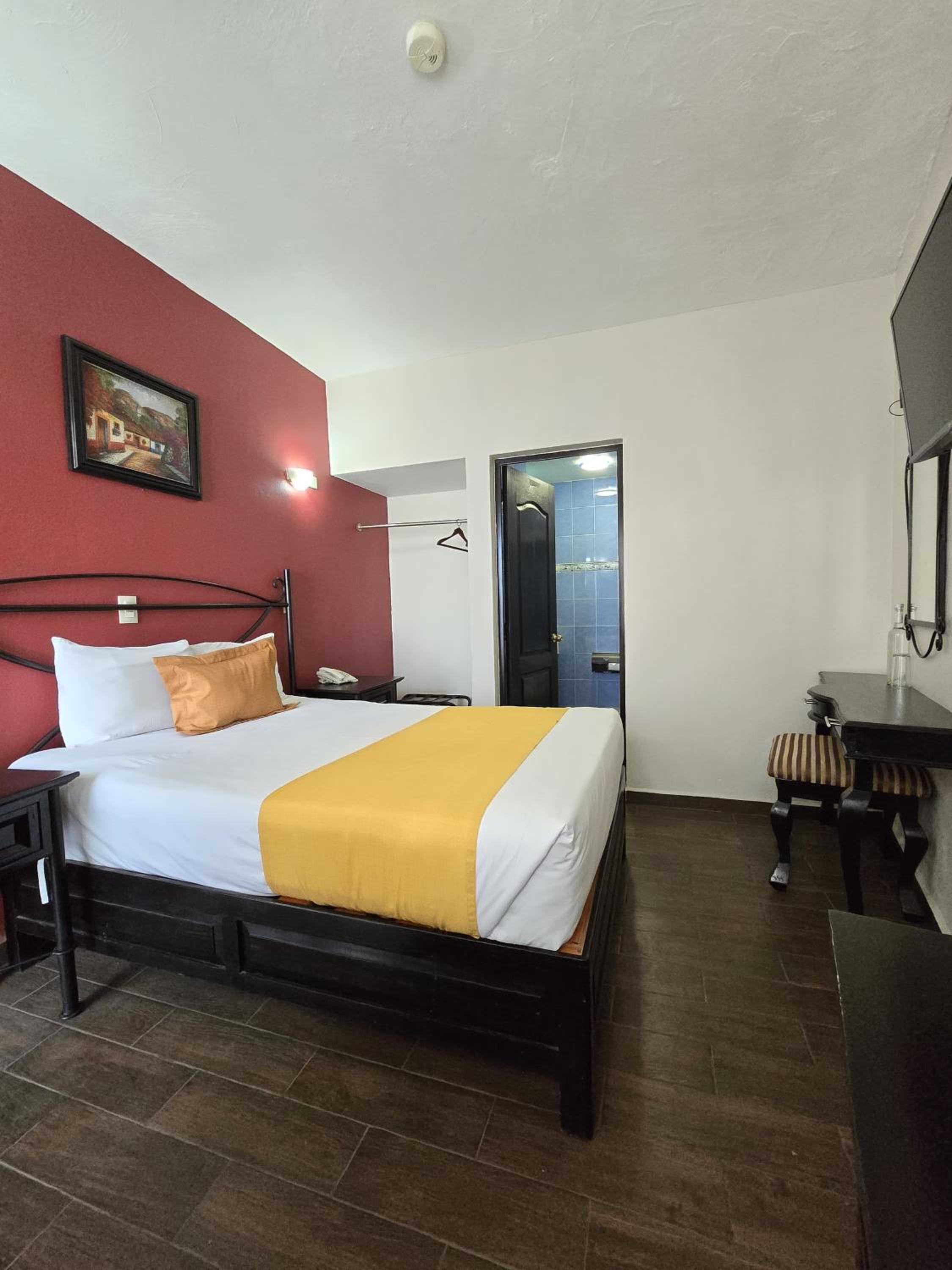 Double Room - Photo 1