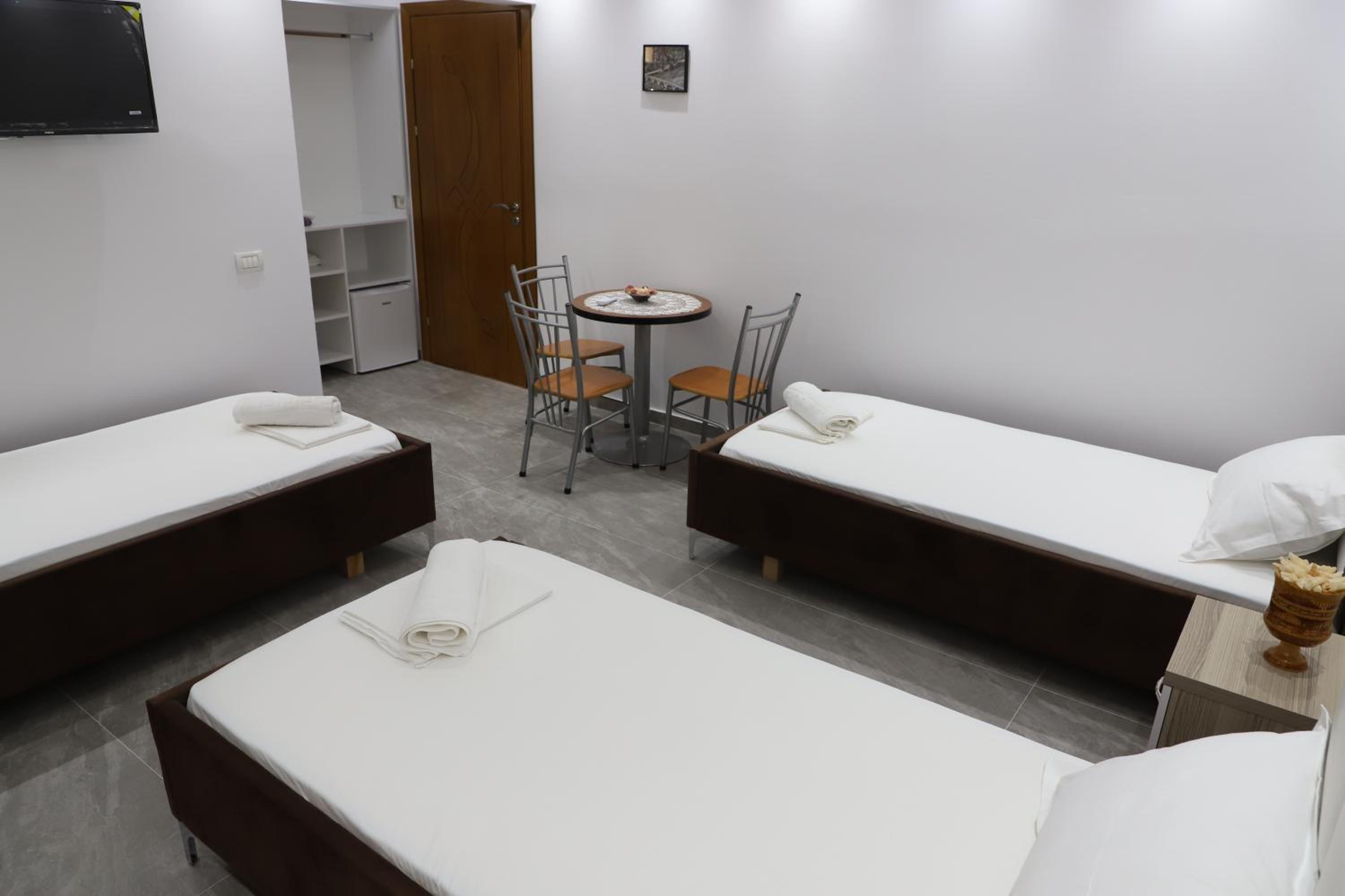 Triple Room with City View