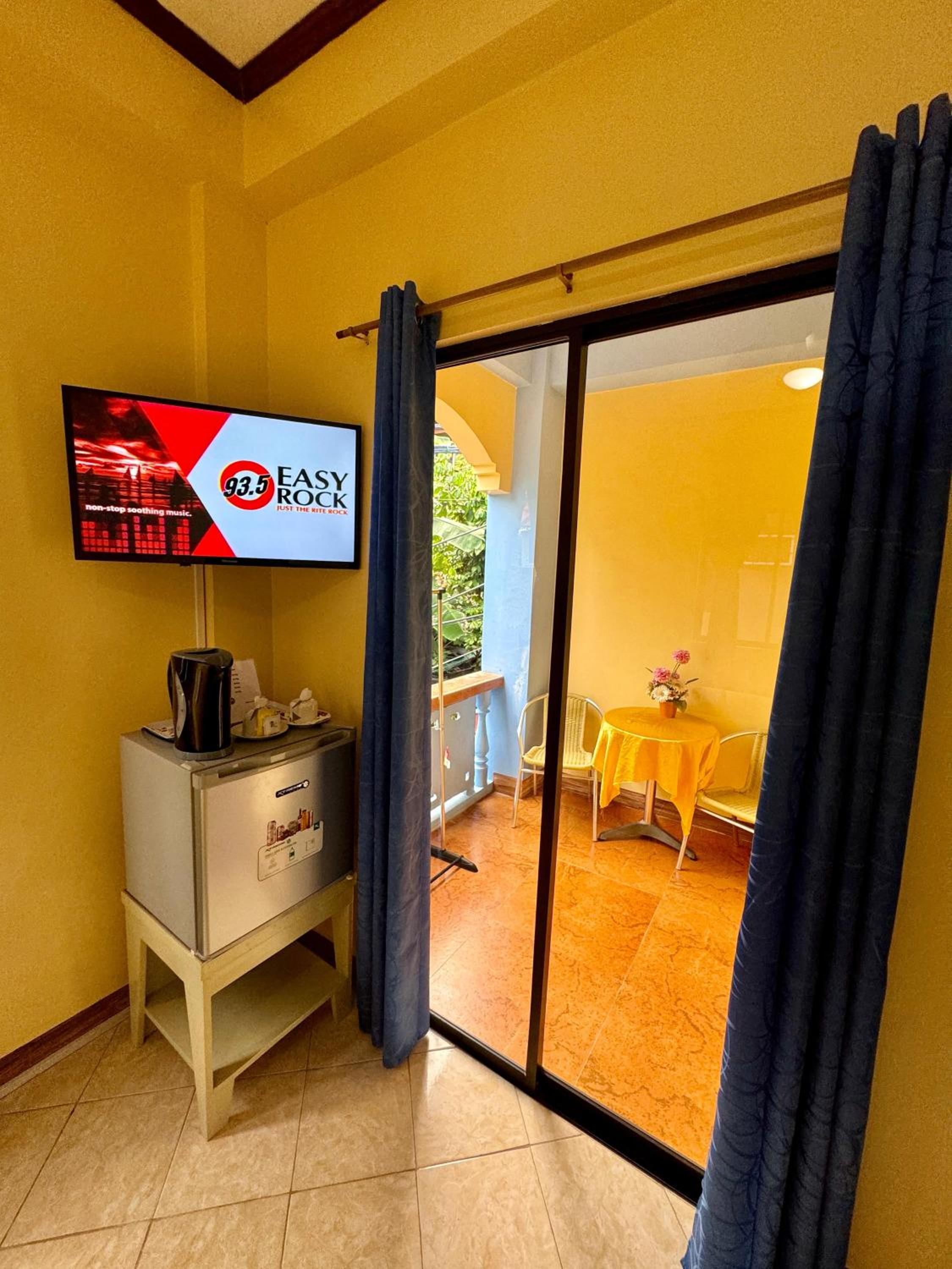 Standard Double Room - Photo 6