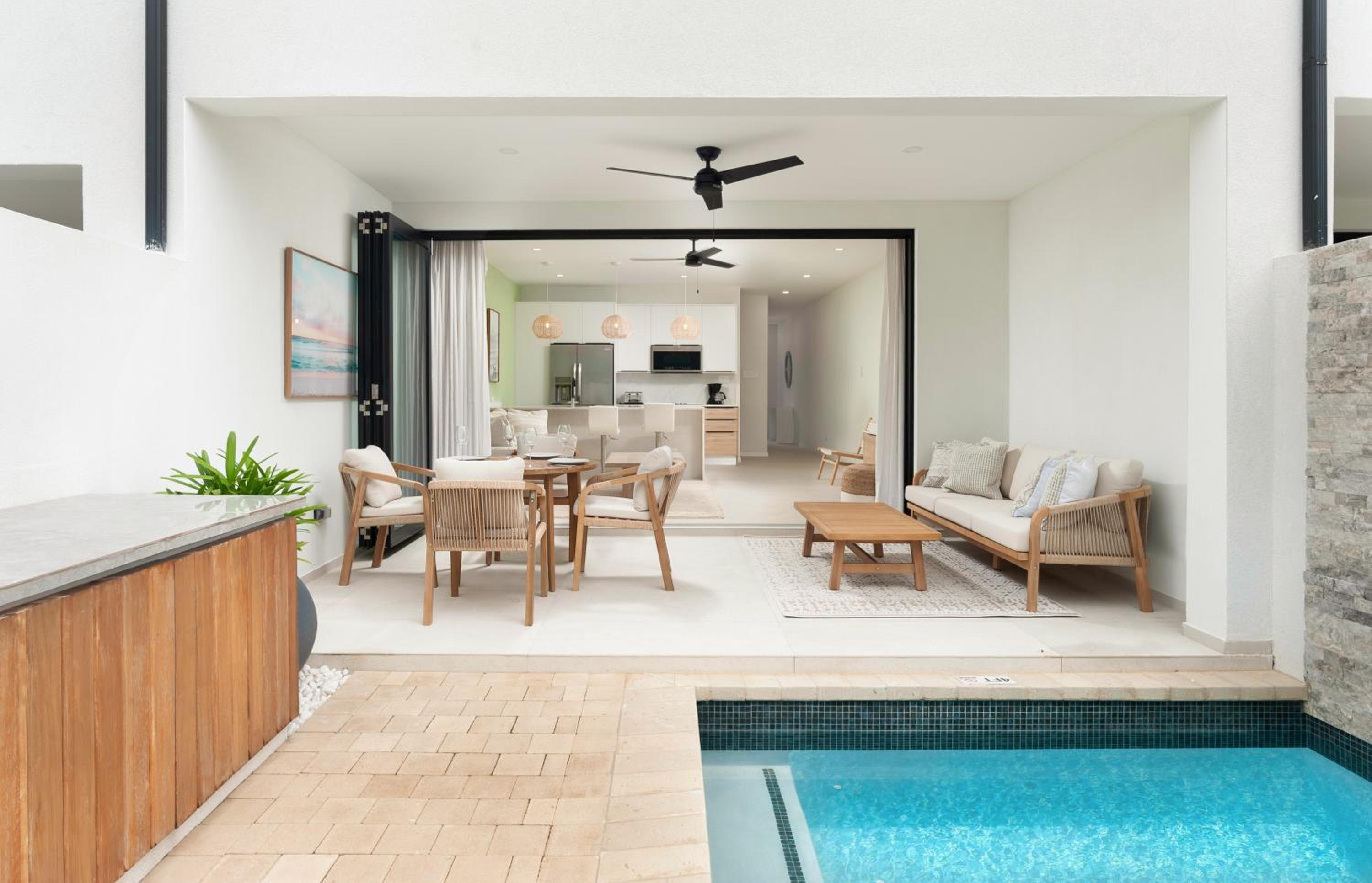 Three-Bedroom Villa photo 2
