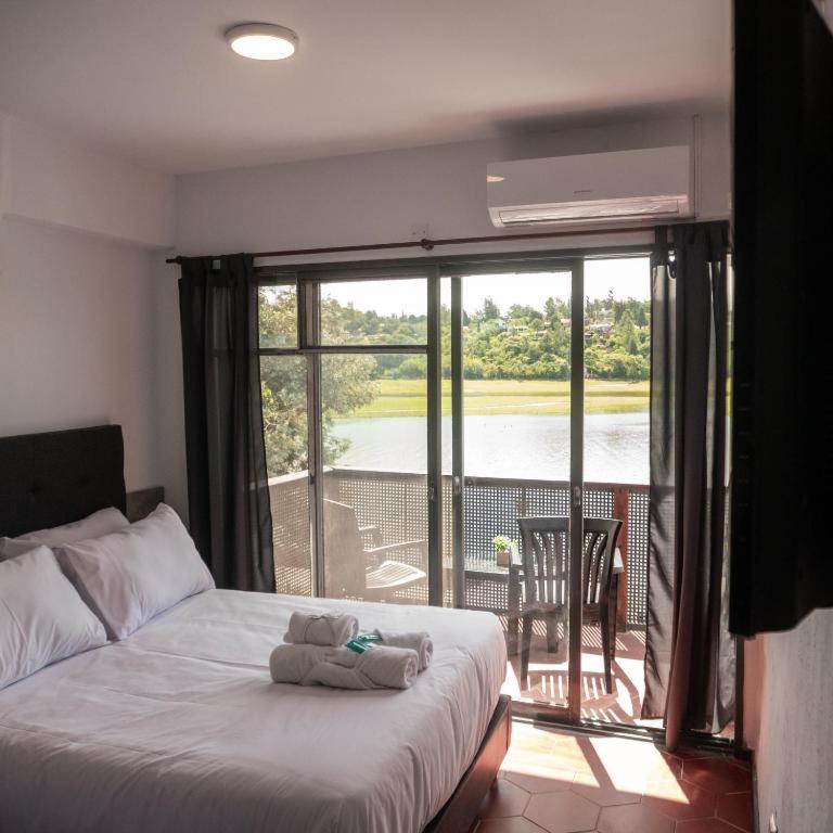 Double Room with Lake View photo 1