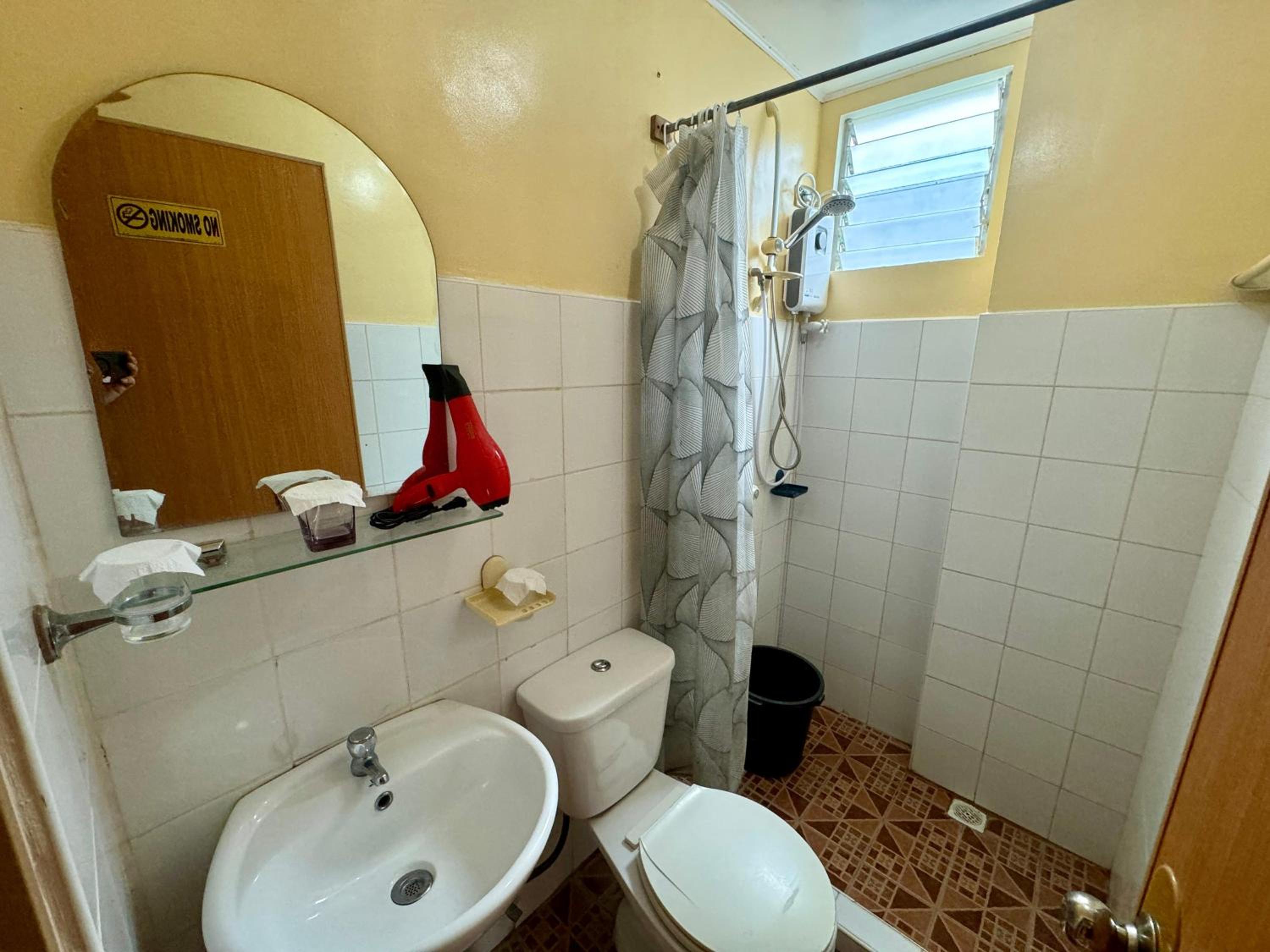 Standard Double Room - Photo 4