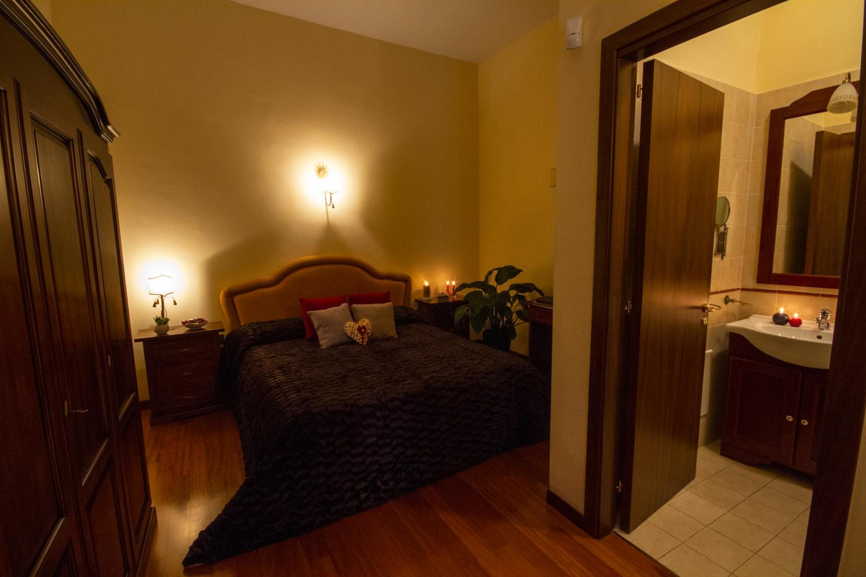 Deluxe Double Room - Photo 3