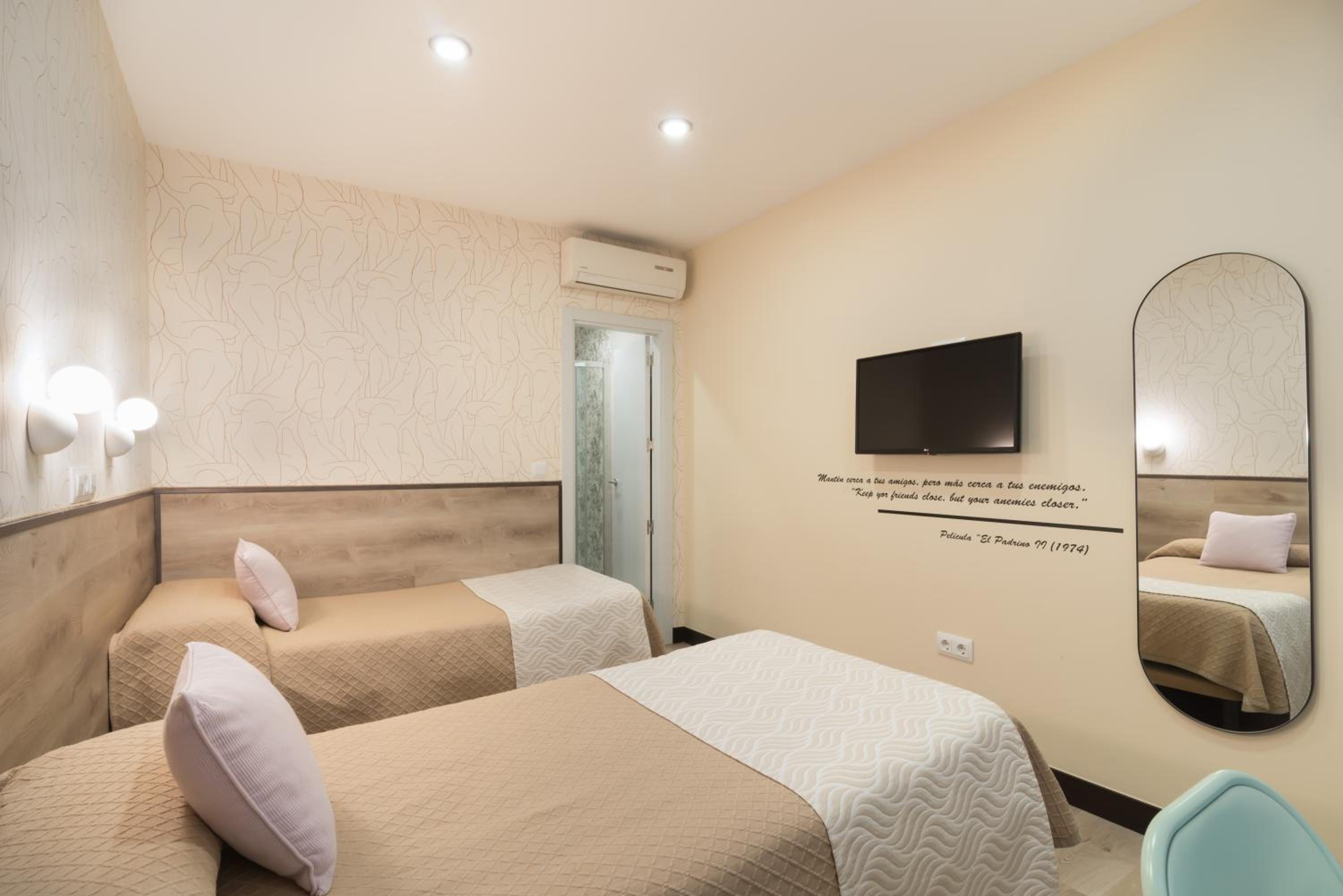 Twin Room - Photo 4