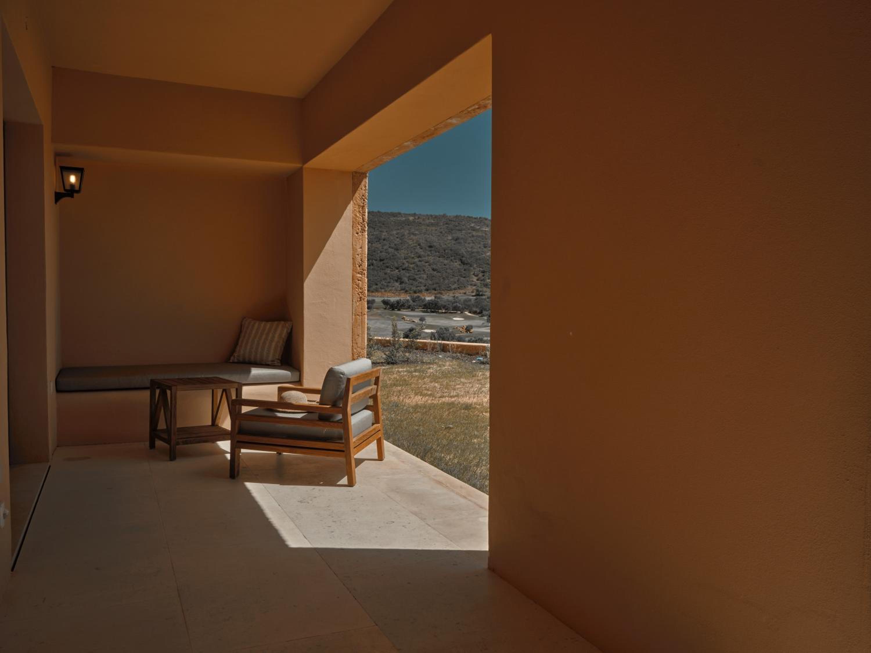 Suite with Mountain View