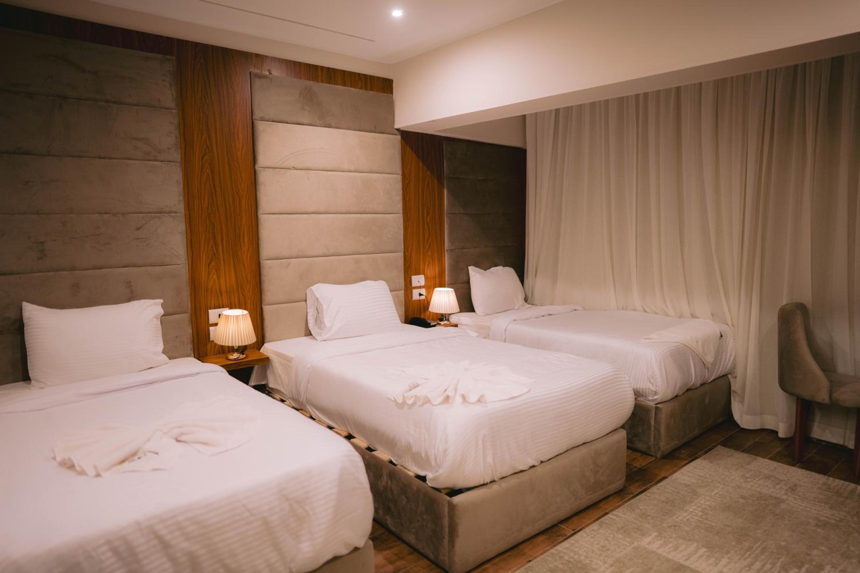 Luxury Triple Room