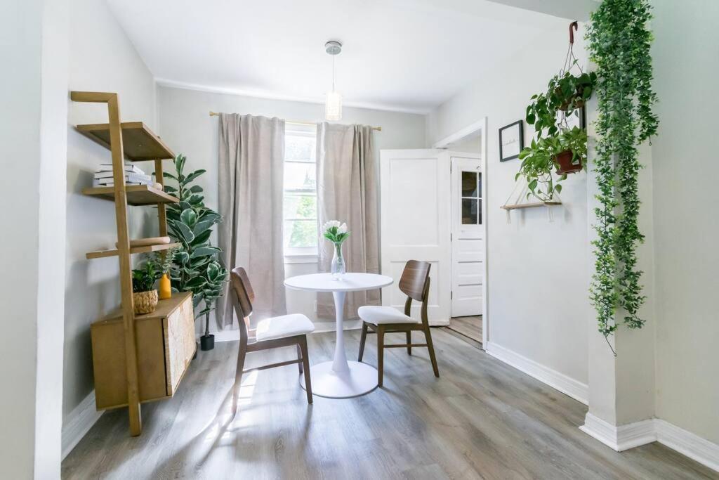 Two-Bedroom House photo 2