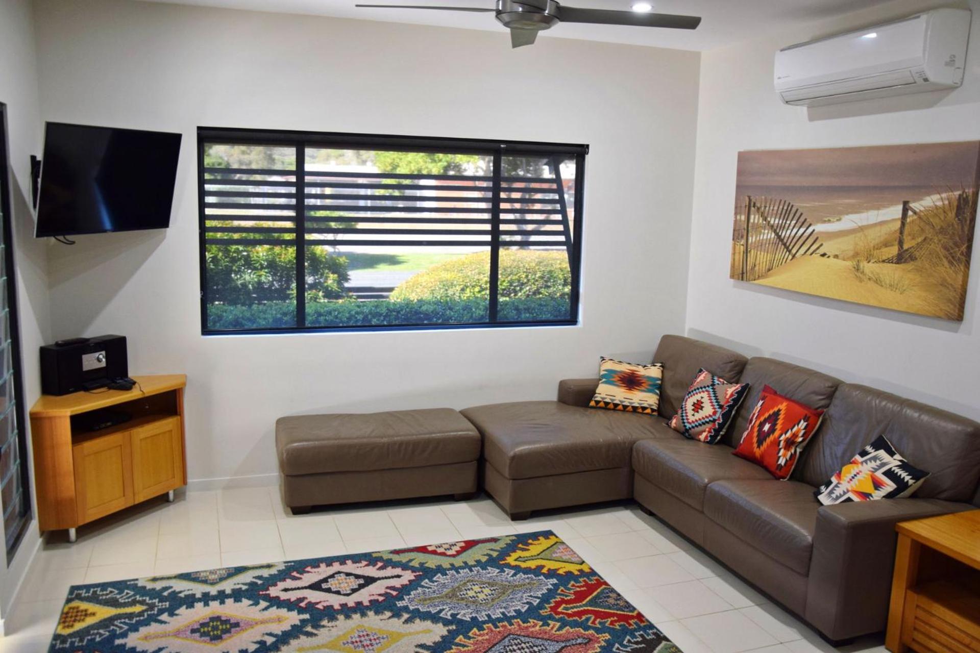 Four-Bedroom House photo 1