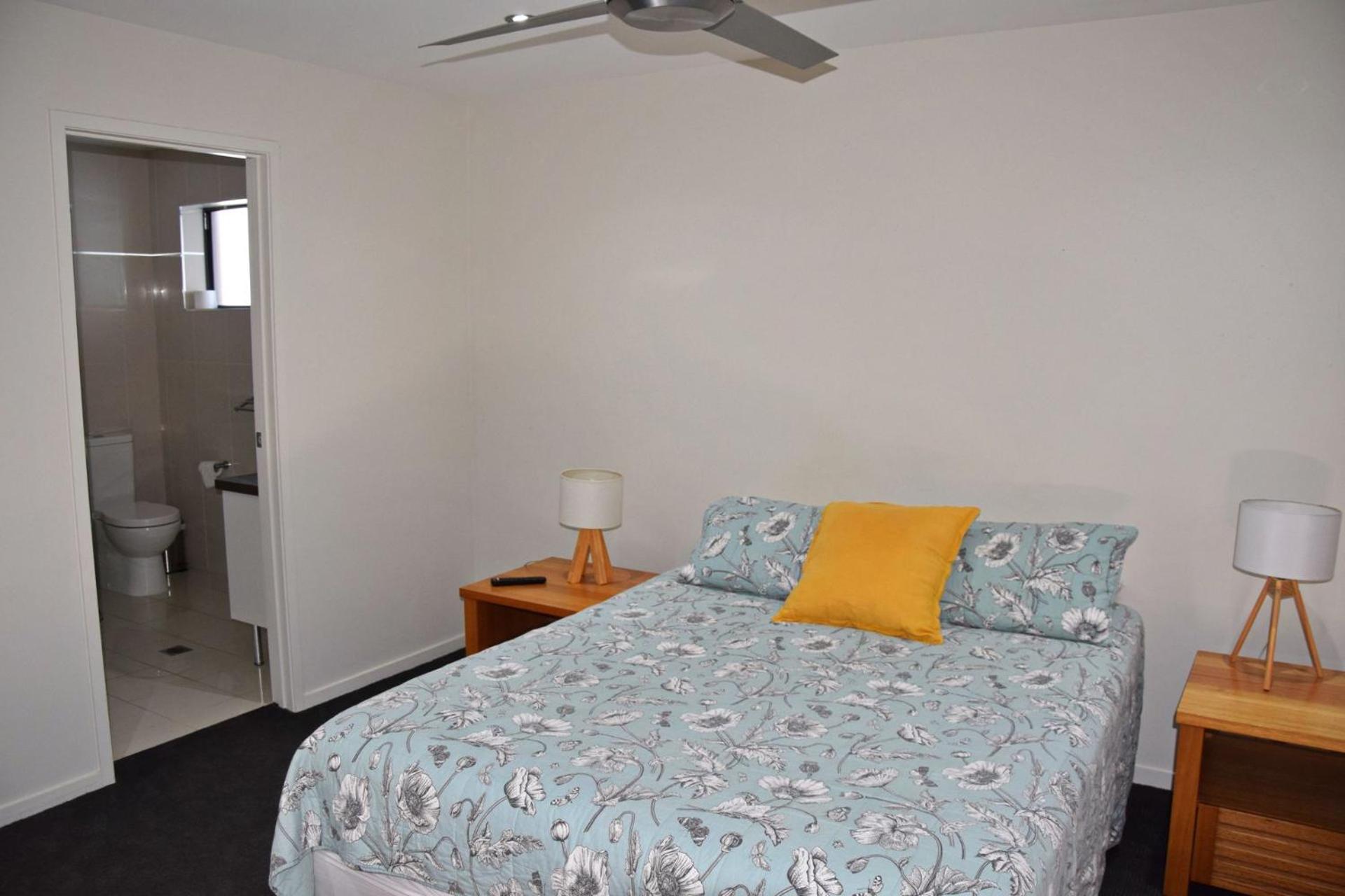Four-Bedroom House photo 3