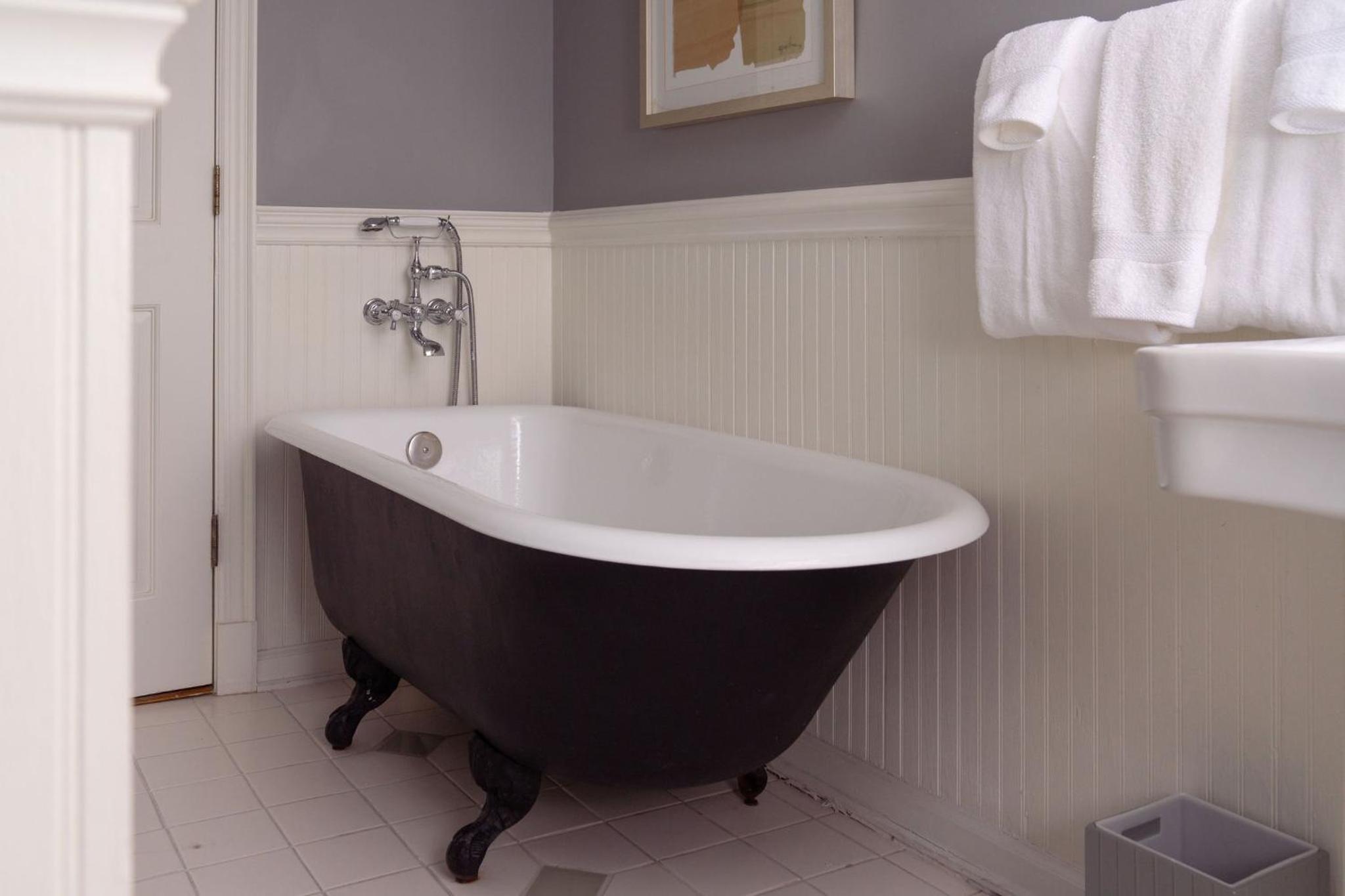 Manor House-Suites photo 3
