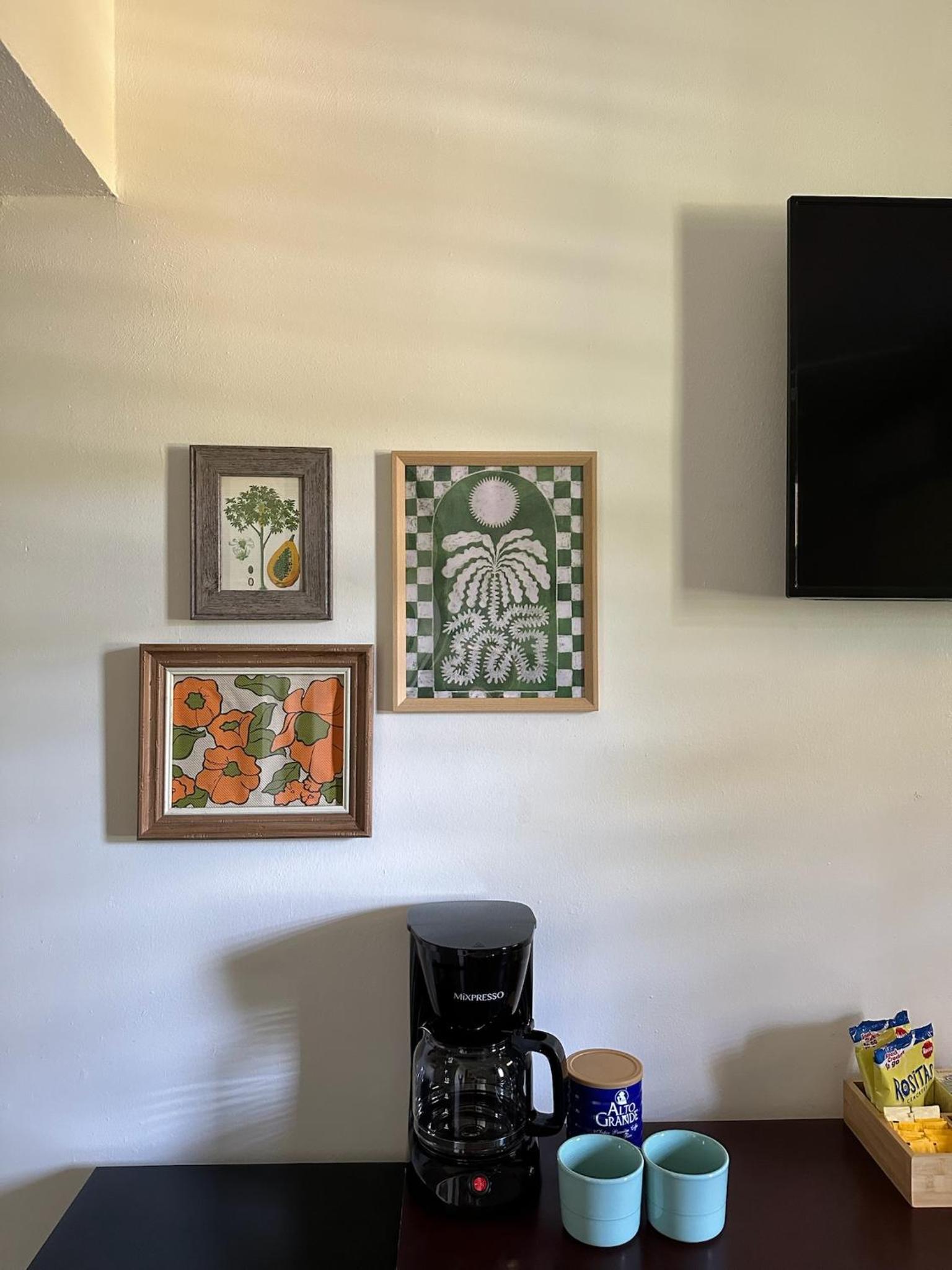Standard Queen Room - Photo 4