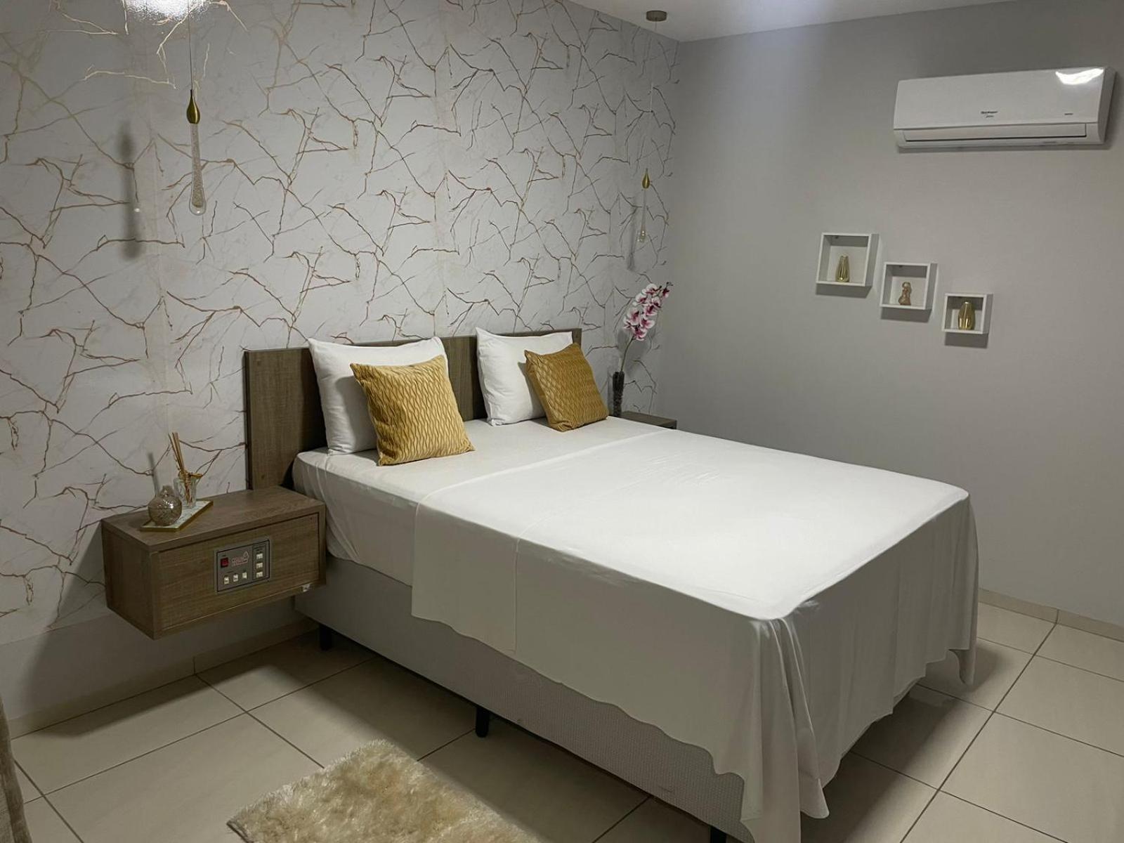 Deluxe Room - Photo 1