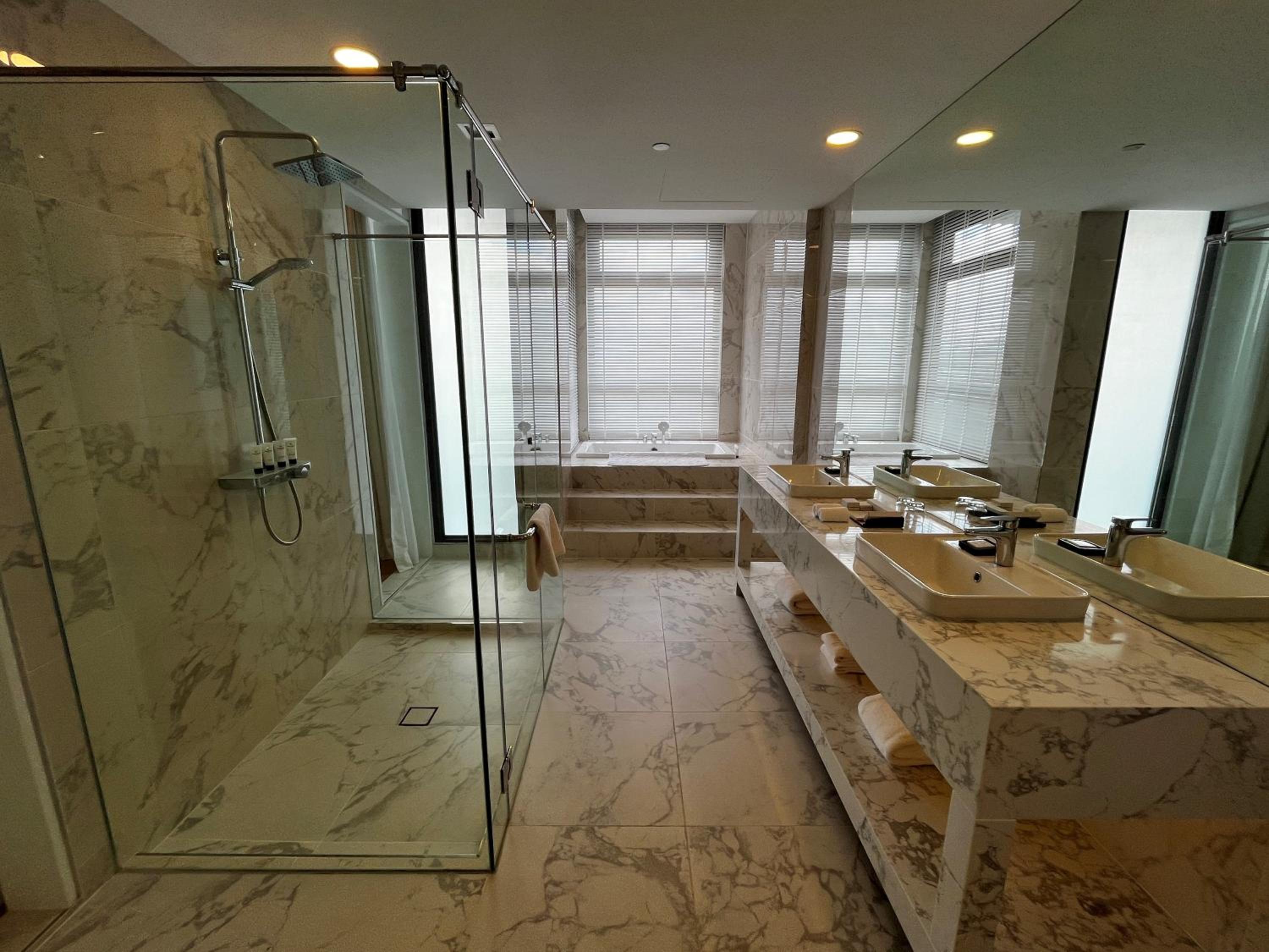 Junior Suite - Photo 17